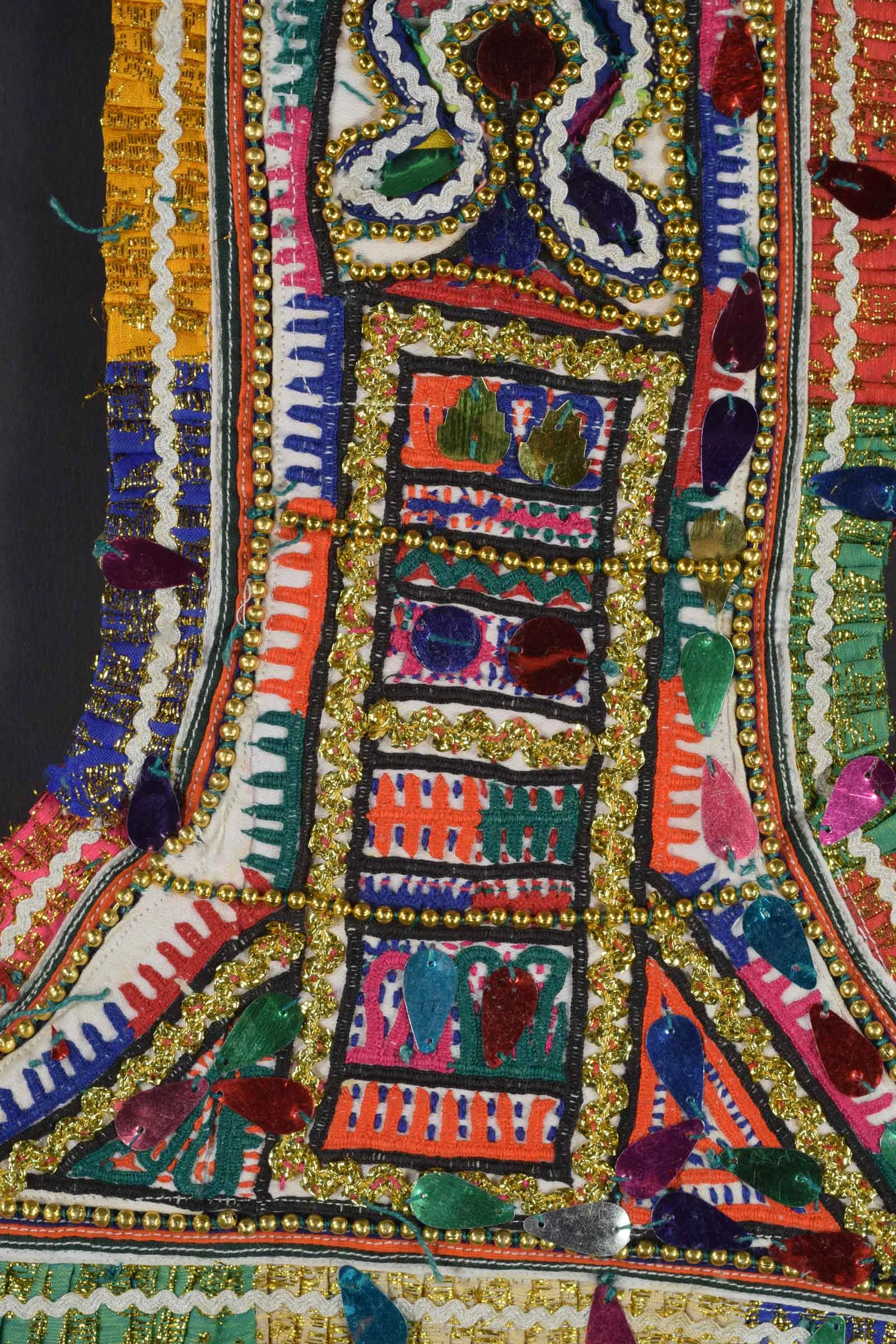 Beaded Indian bag, view 6