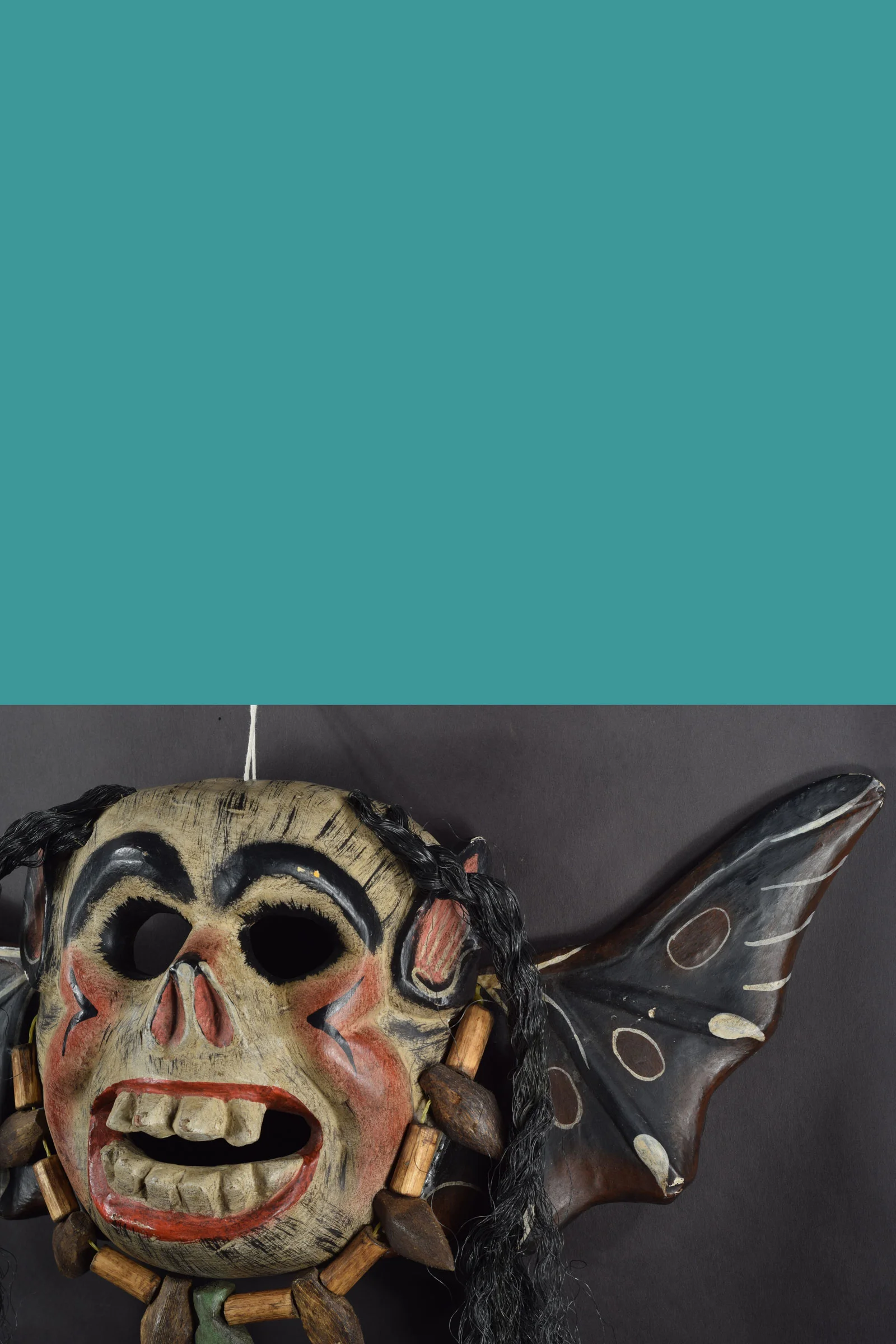 Skull mask with wings, Mexico, View 5