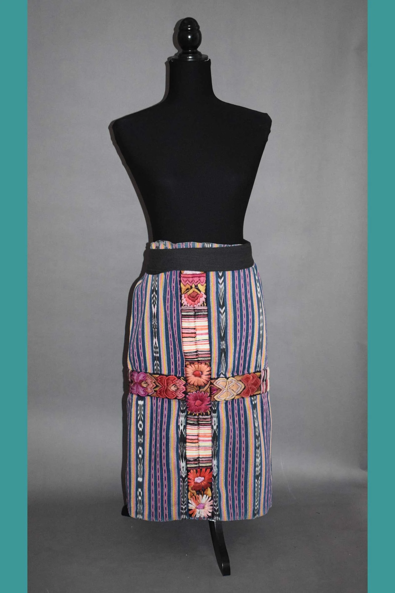 Chichi corte with flowered randa