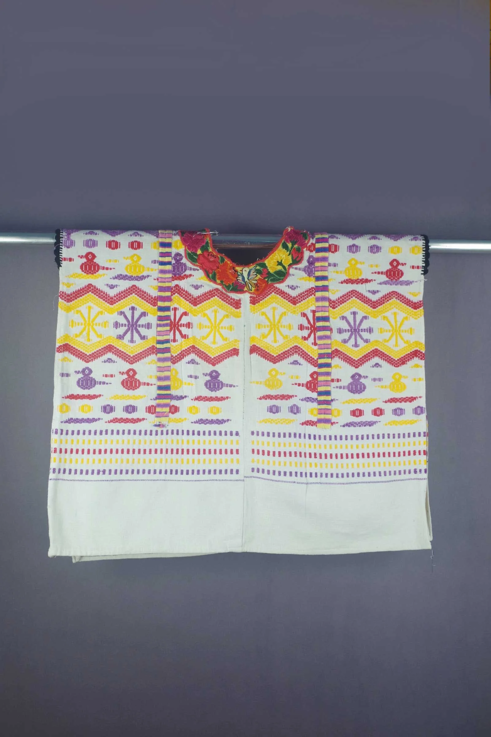 Quetzaltenango child's huiplle, yellow