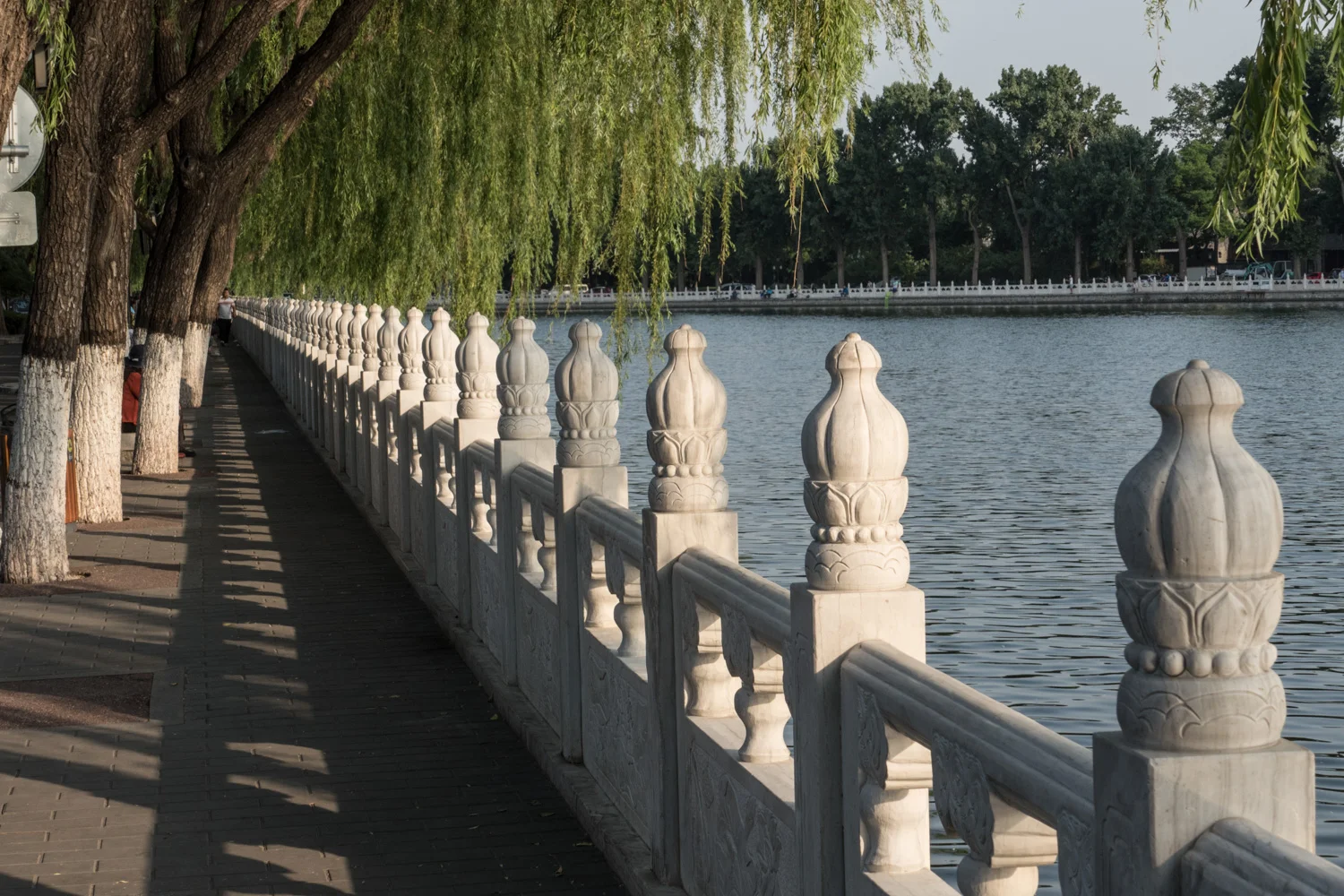 Houhai is a picturesque district of Beijing that has a lively nightlife and plenty of bars.