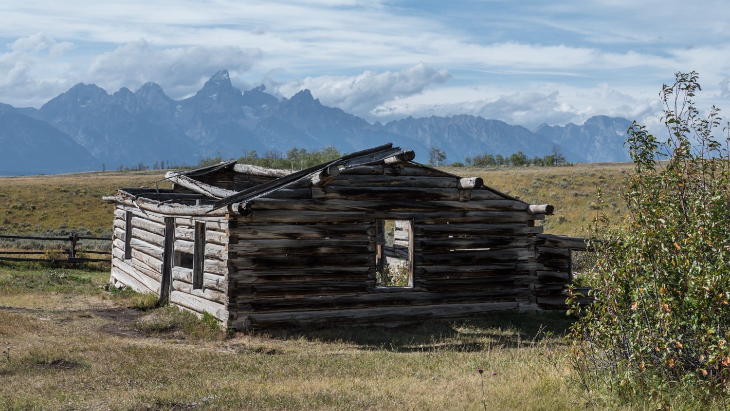 Old farmhouse with a nice view. Apparently this cabin was used as the setting for an old cowboy movie “Shane”.