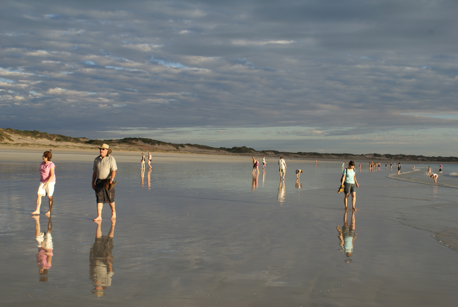 The unusually shallow Cable Beach