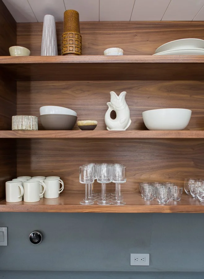 laurelcanyonhouse-residence-renovation-modern-interior-inside-shelving-storage-objects-color-laurelcanyon-barbarabestor.jpg
