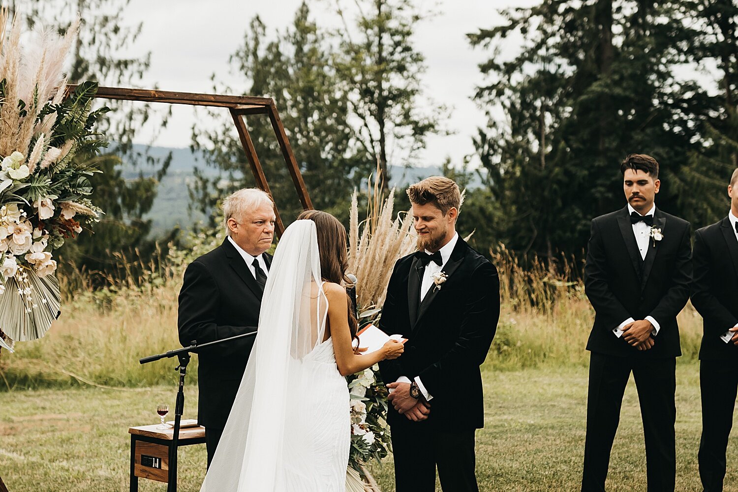 Oregon-Washington-Destination-Wedding-Photographer-Annie-Zav_0438.jpg