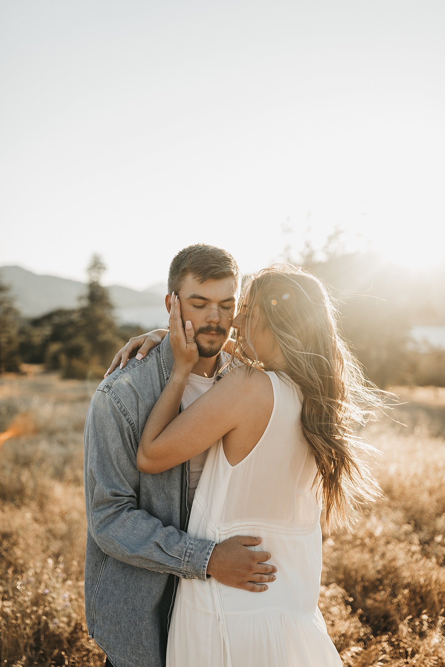 Intimate Engagement Session at Rowena Crest | Andrew + Kaley — Annie ...