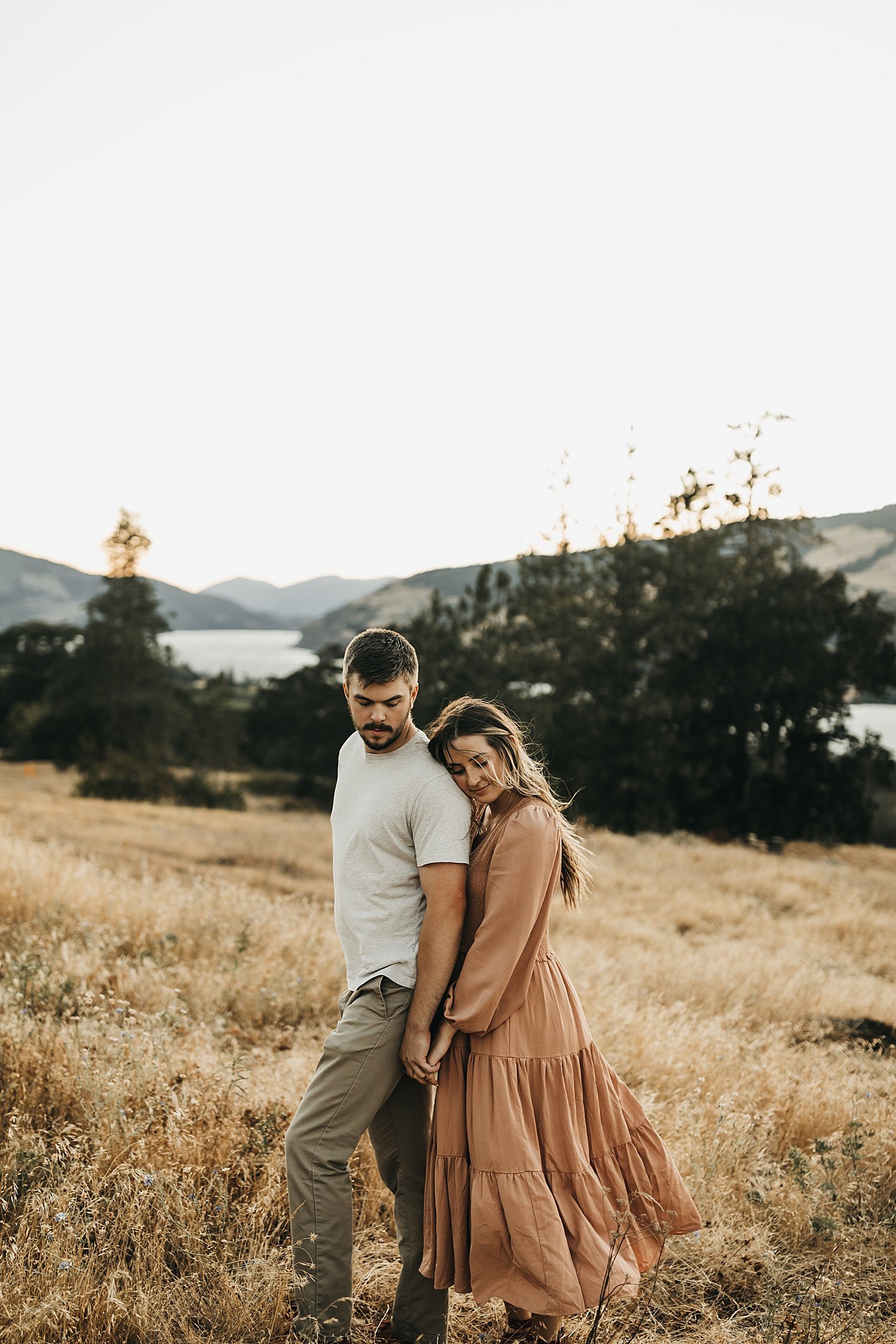 Rowena Crest Oregon, Couples Photography