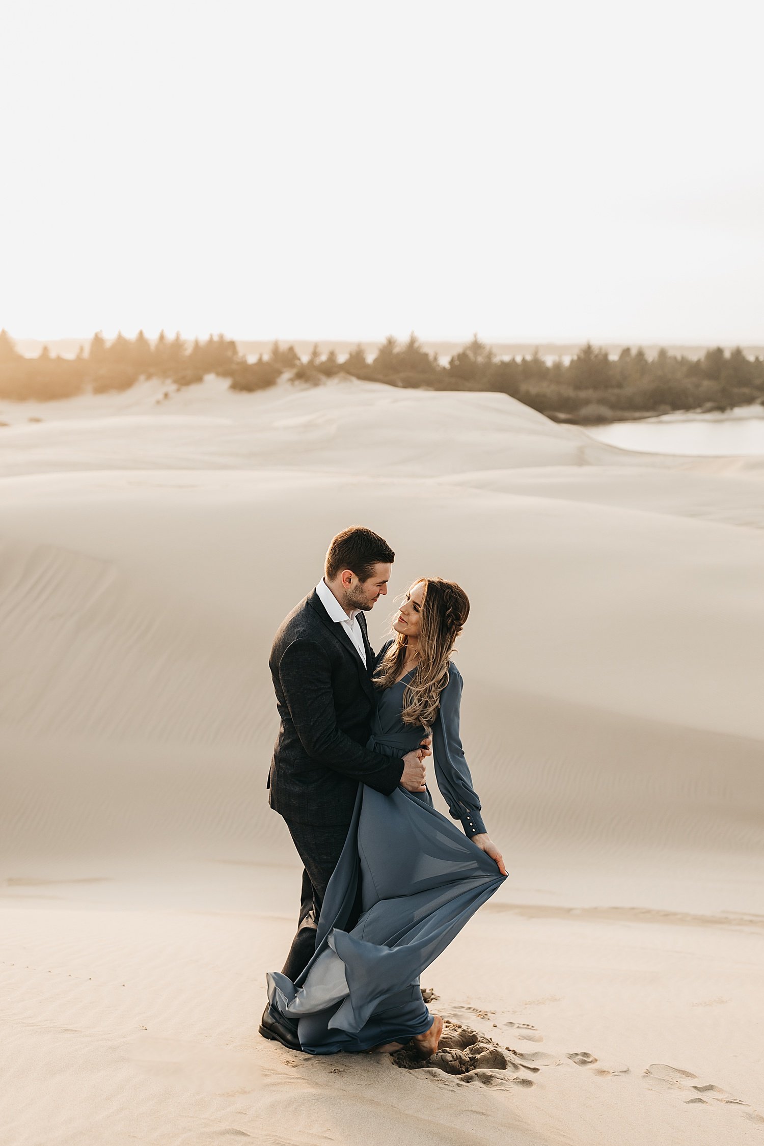 West-Coast-Oregon-SandDunes-Wedding-Couples-Photographer-Annie-Zav_0135.jpg