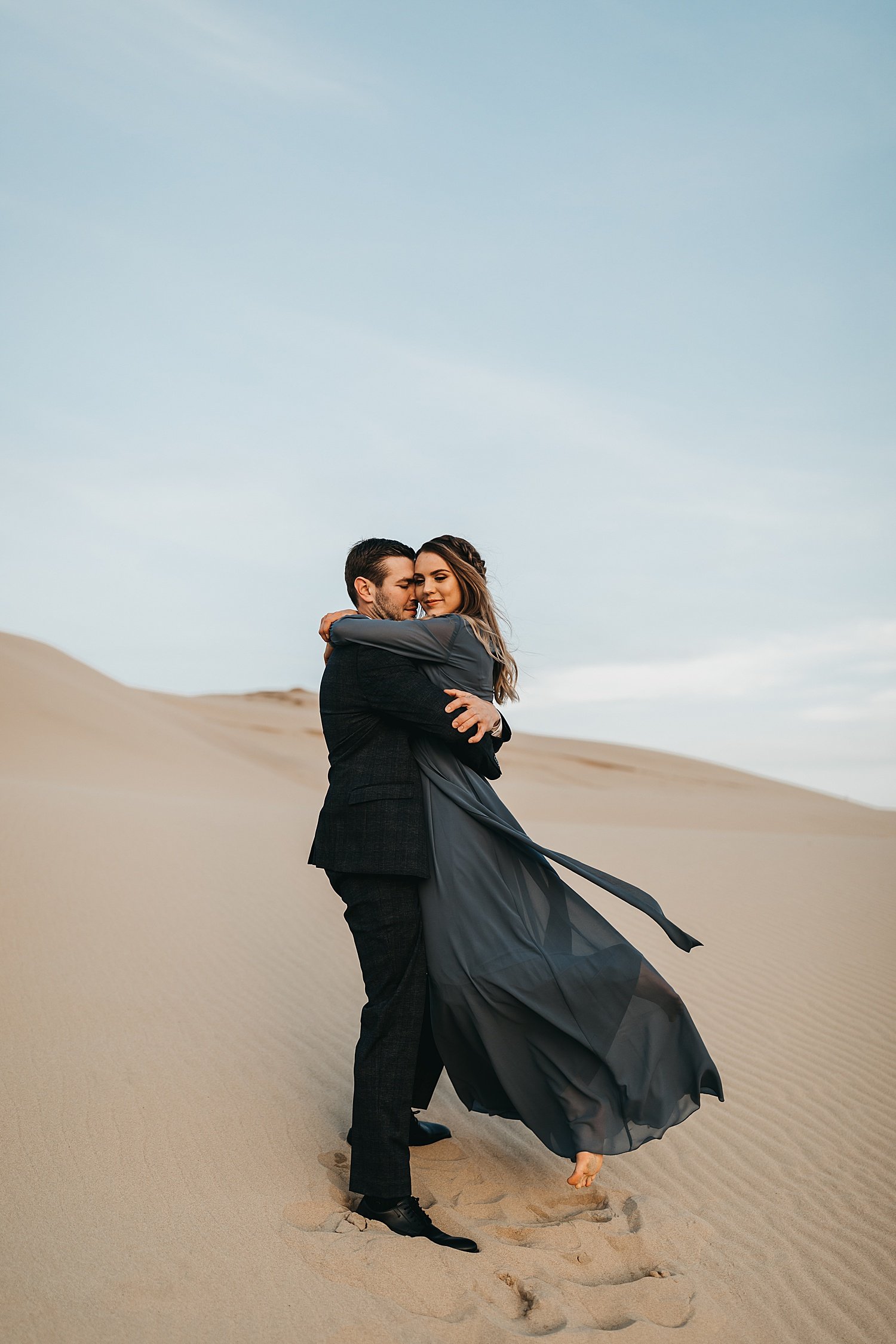 West-Coast-Oregon-SandDunes-Wedding-Couples-Photographer-Annie-Zav_0161.jpg