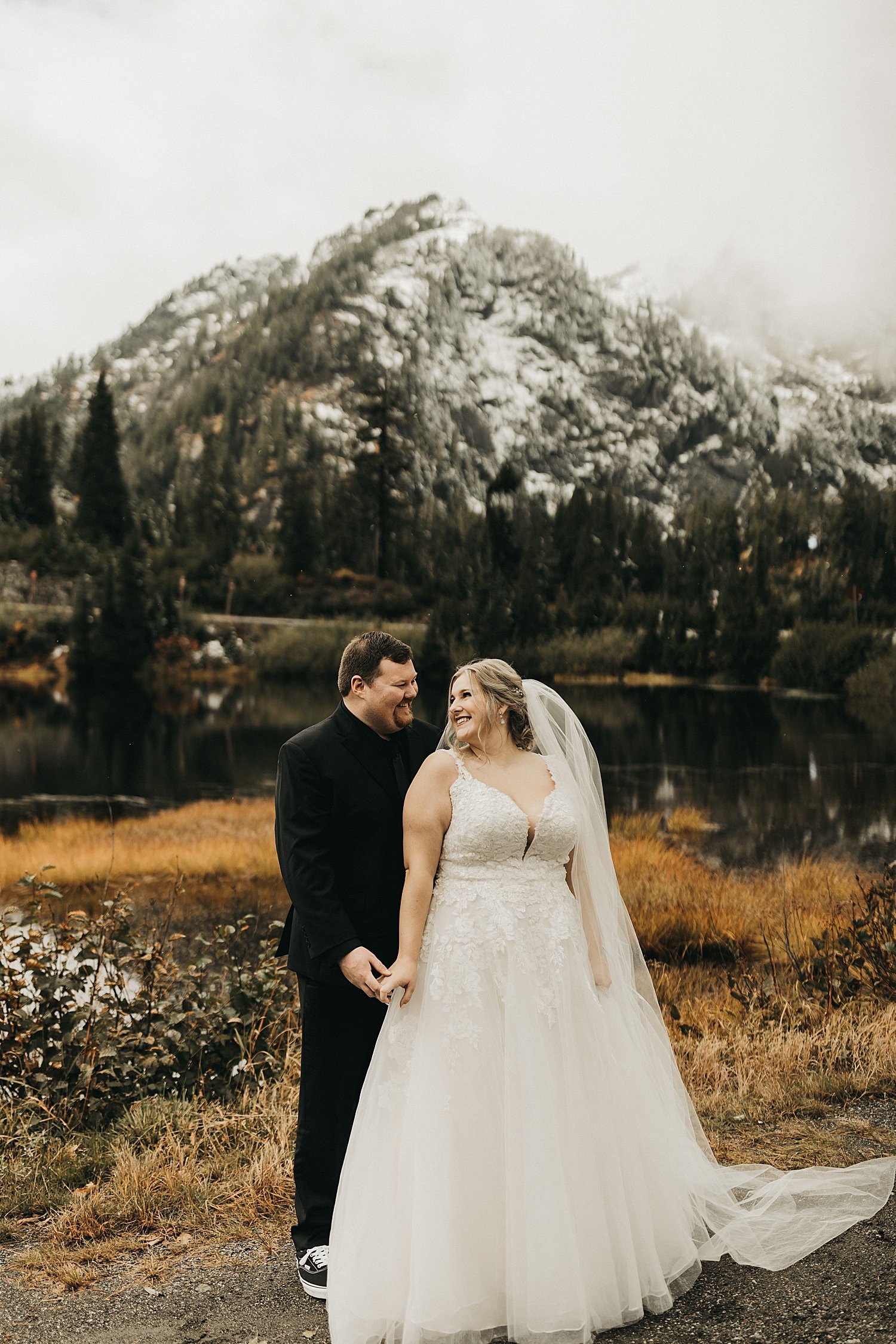 PNW Fall Elopement Photography