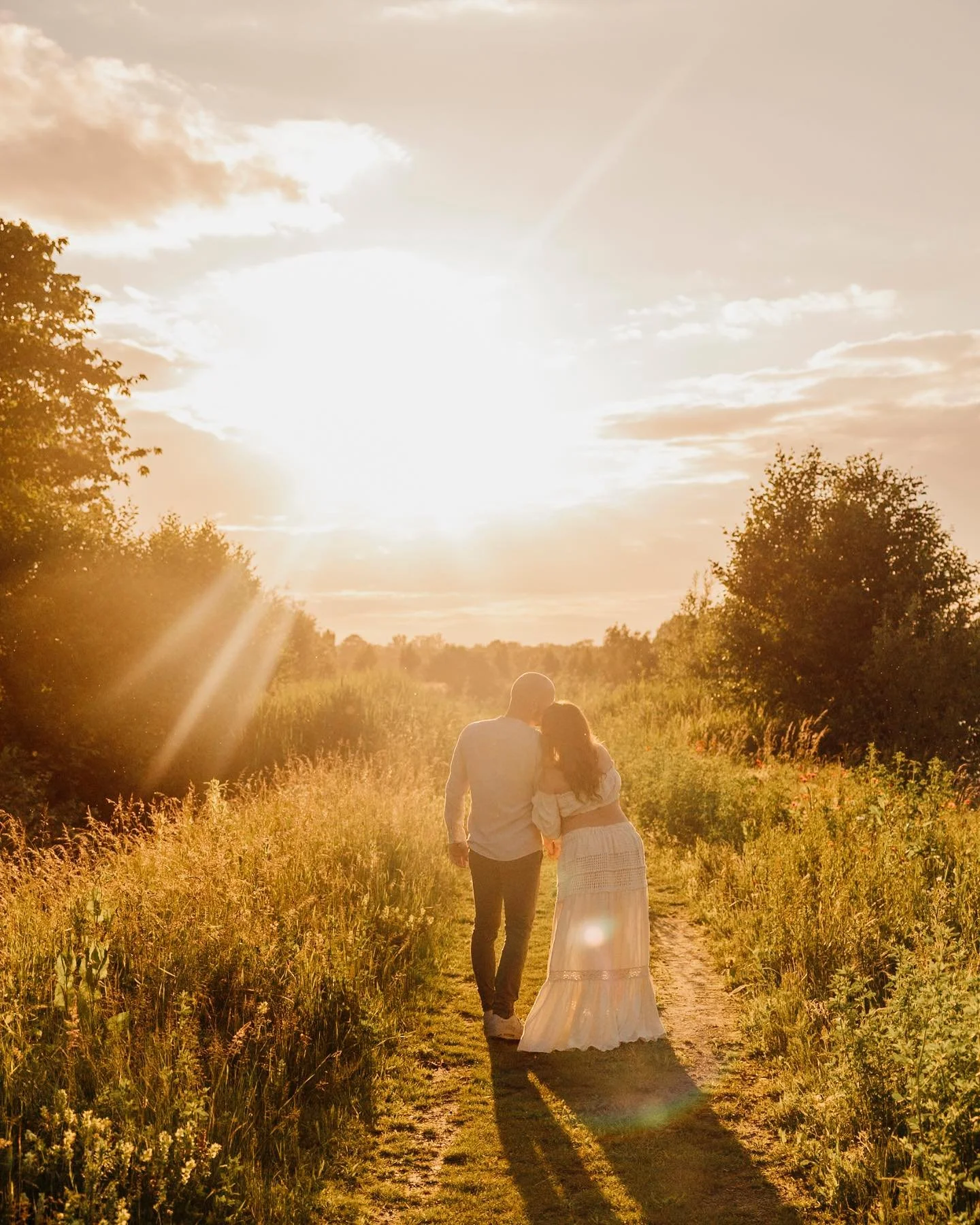 A little throwback to endless summer evenings ✨💖🦋