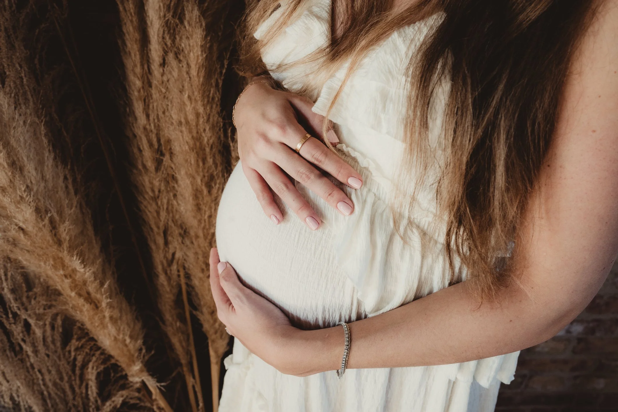 SASSI DOULA - BIRTH AND POSTNATAL DOULA CARE ROOTED IN COMPASSION, WISDOM, AND DEEP LISTENING.