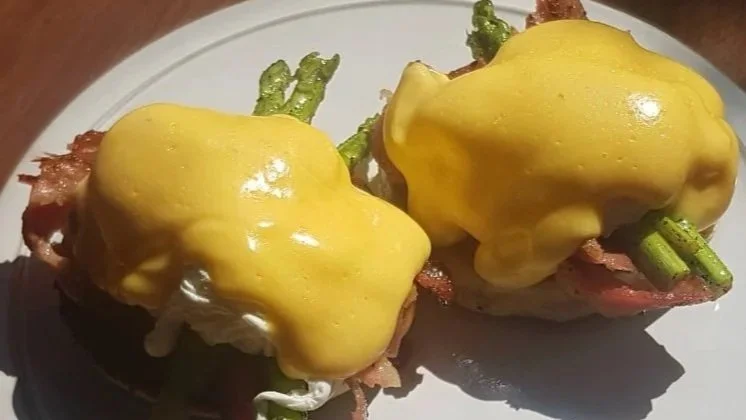 Eggs Benedict