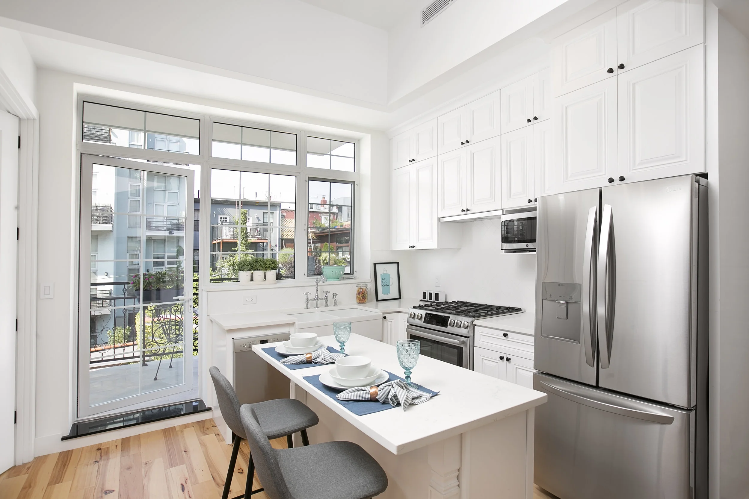 3B kitchen bal.jpg