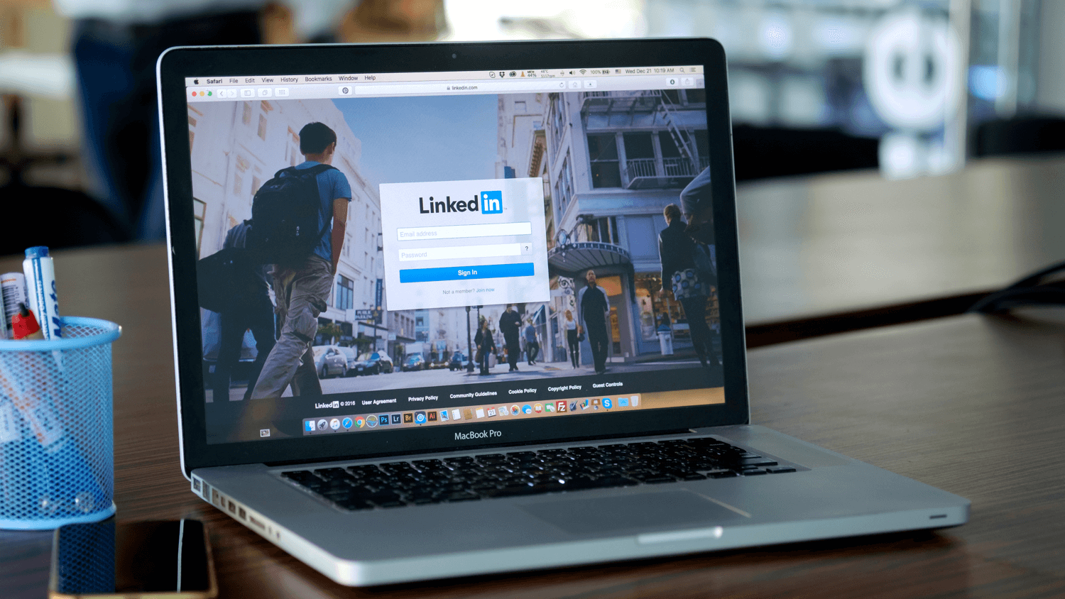 How to Promote Your Business on LinkedIn — MINDI RAMSEY MARKETING