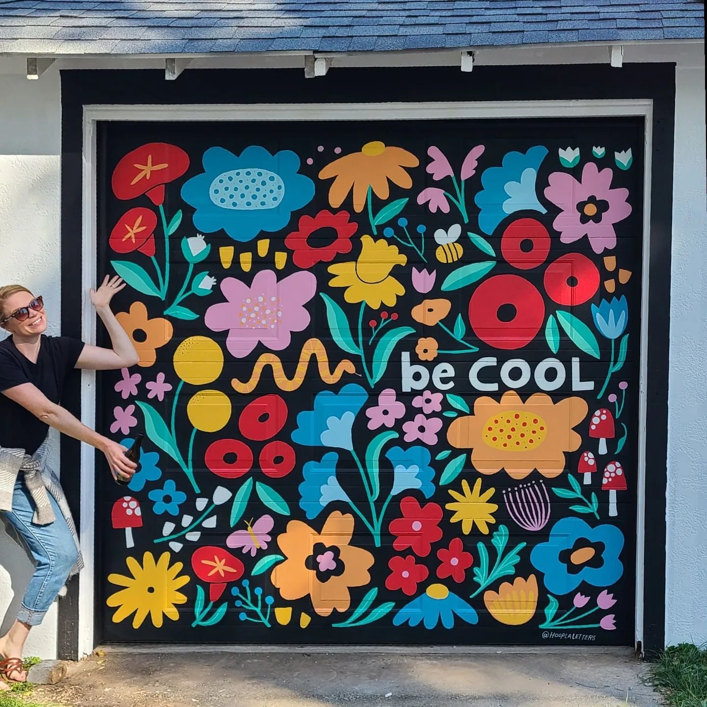 Happy @broadripplefloweralley Revival Day! Here's my #broadripplefloweralley mural that I finished just in time for the fall revival last year. Murals are great ways to brighten and infuse personality into your space - plus, can you say perfect photo