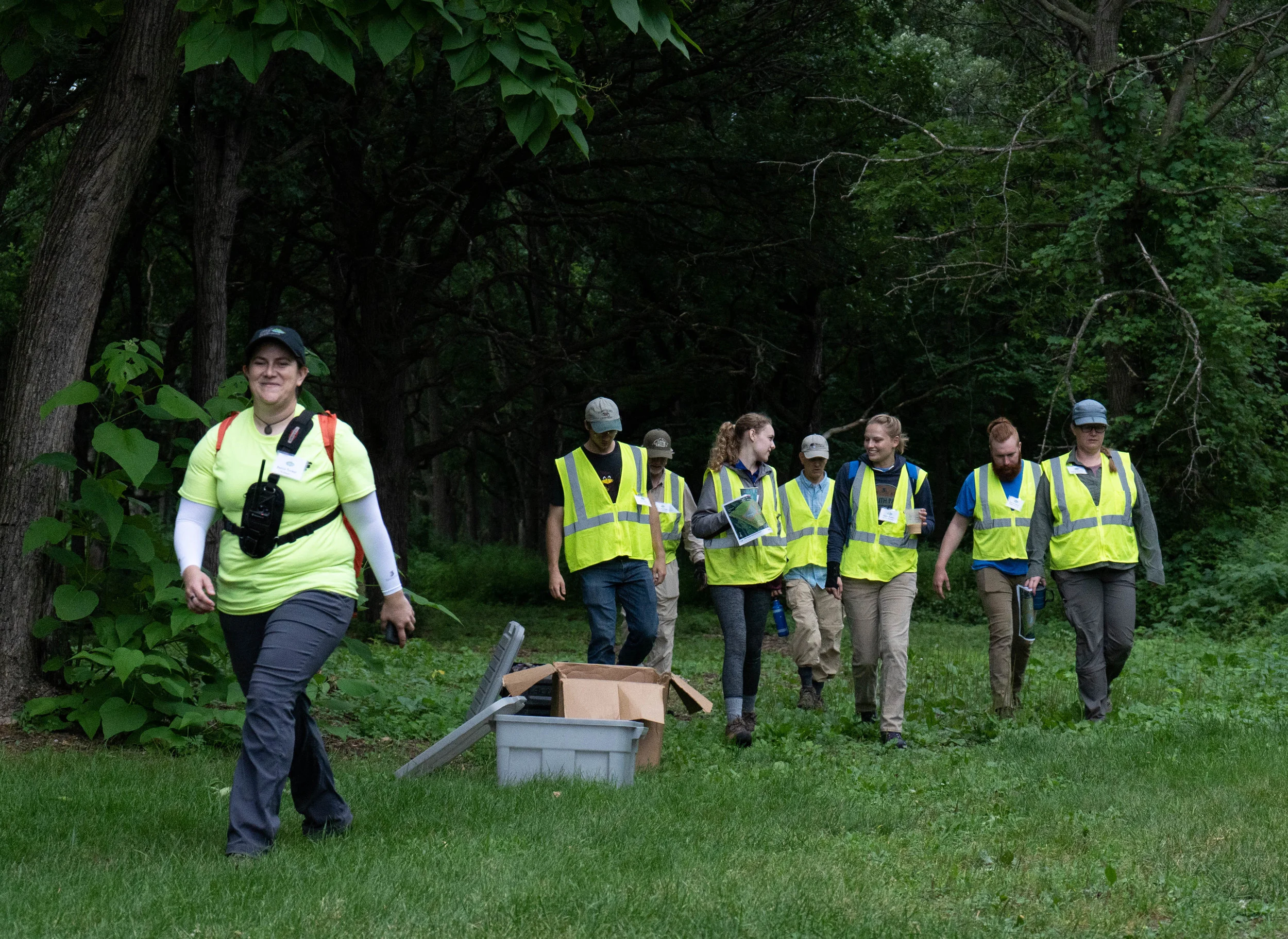 Volunteers head into Talahi Woods in St. Cloud to restore oak forest on the bank of the Mississippi River. Iyana Esters | The Water Main