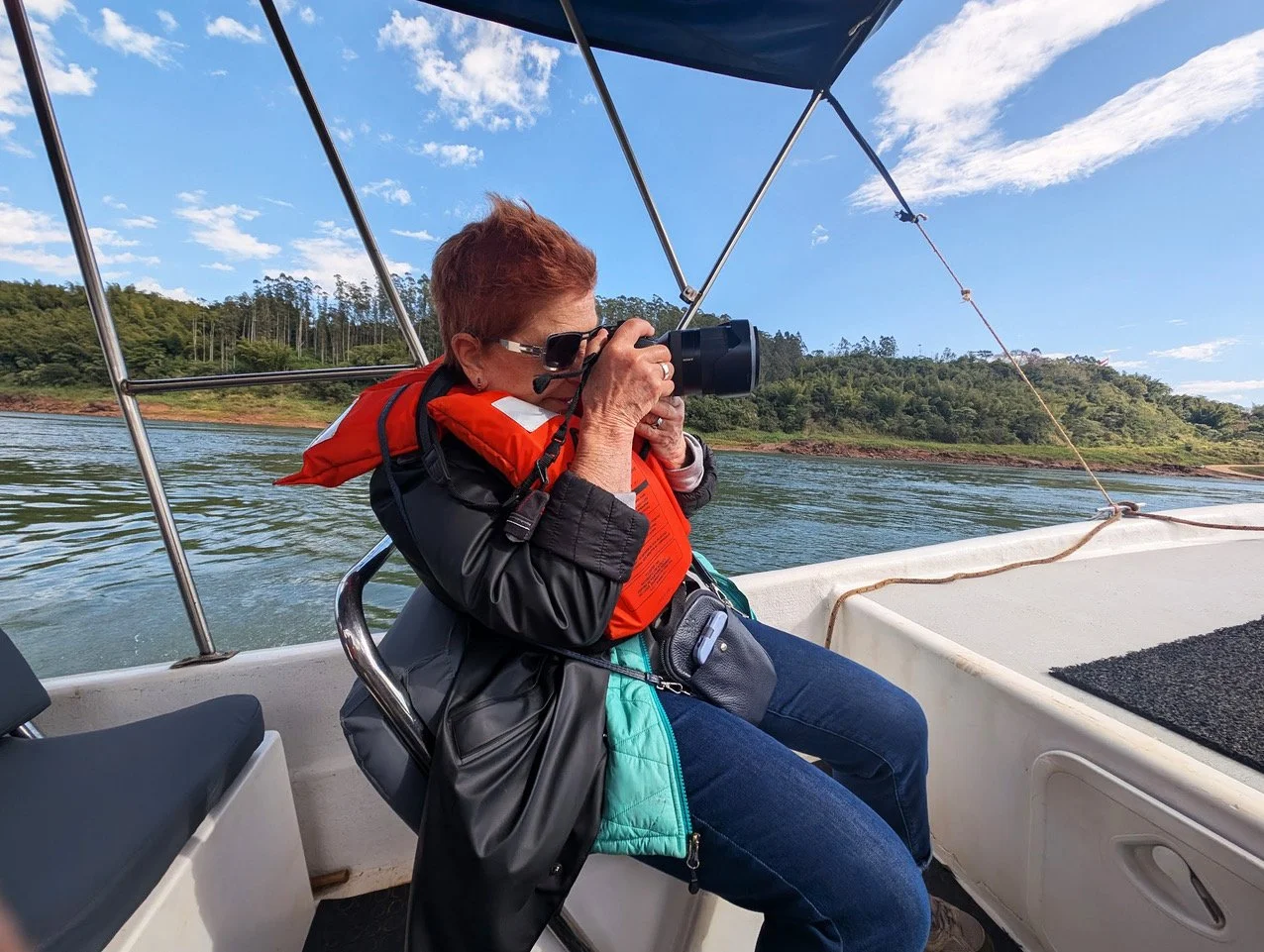On Rio Paraná (Paraná River)