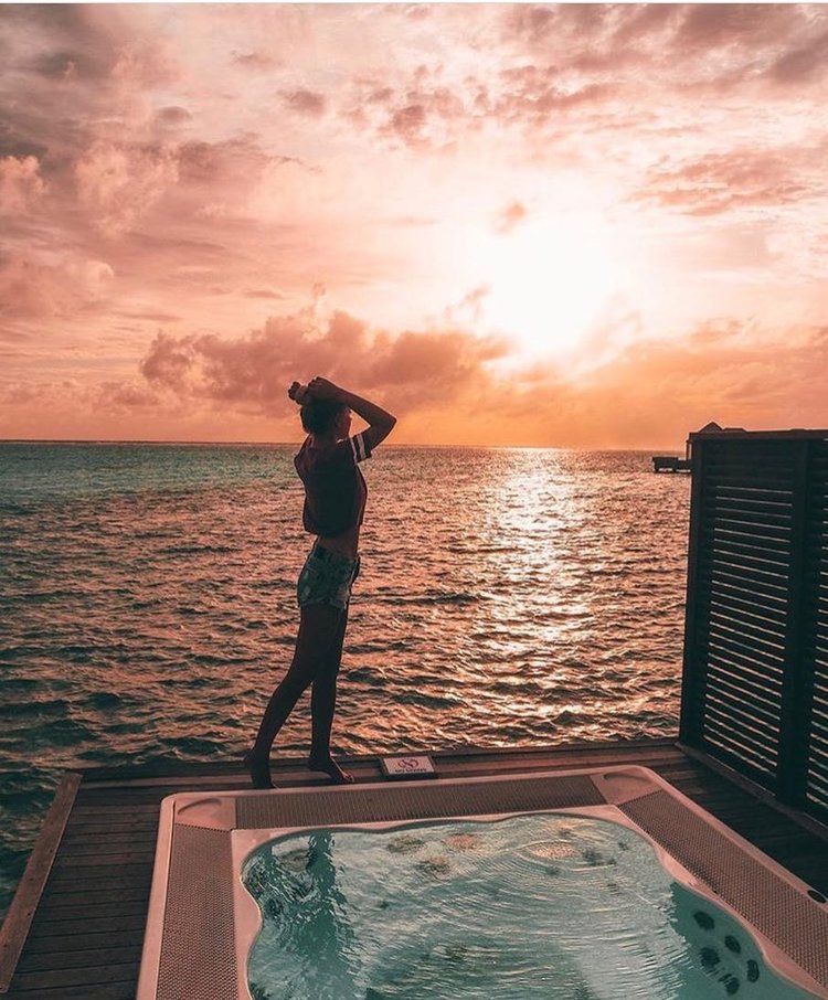 conrad_maldives_40392750_256140371772949_2590484950112707154_n.jpg