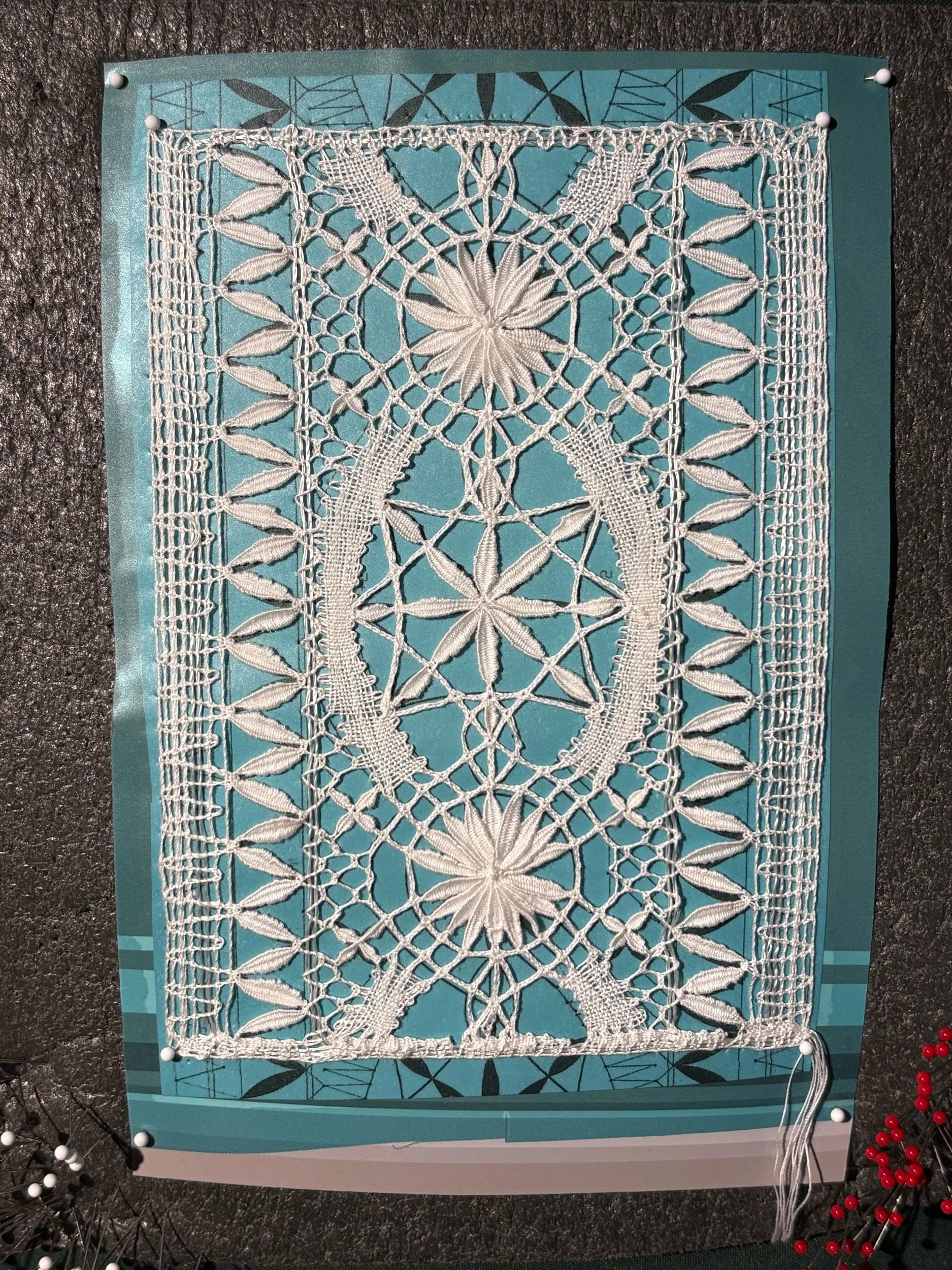 Final exercise of Popular Lace course from Galicia Spain, lace by Isa.