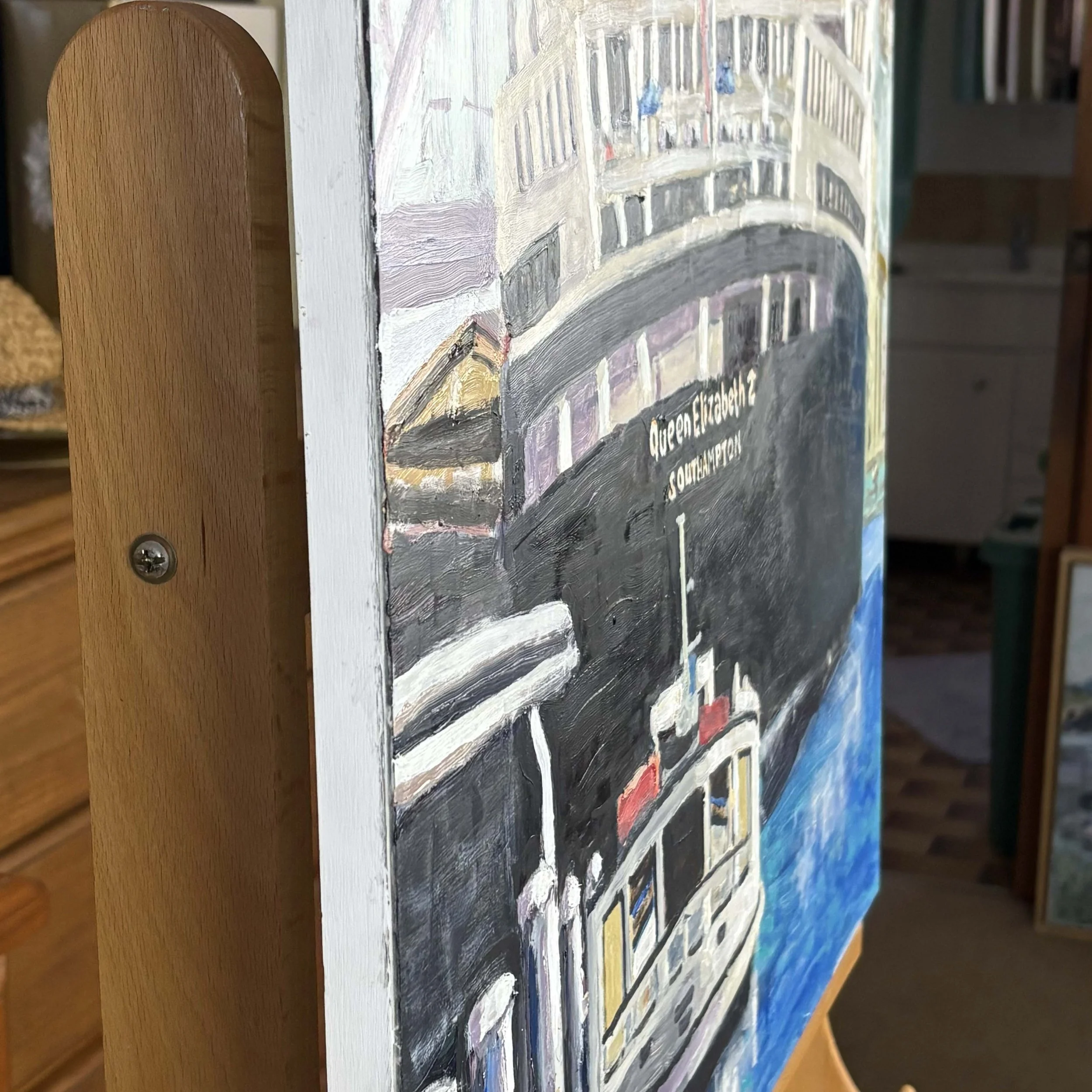 QE2 sideview.jpg