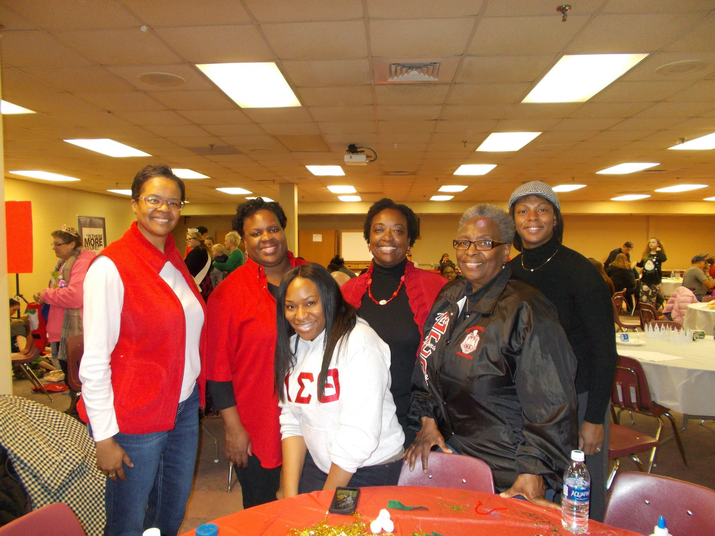 Foster_care_Christmas_party_2016_1 (1).JPG
