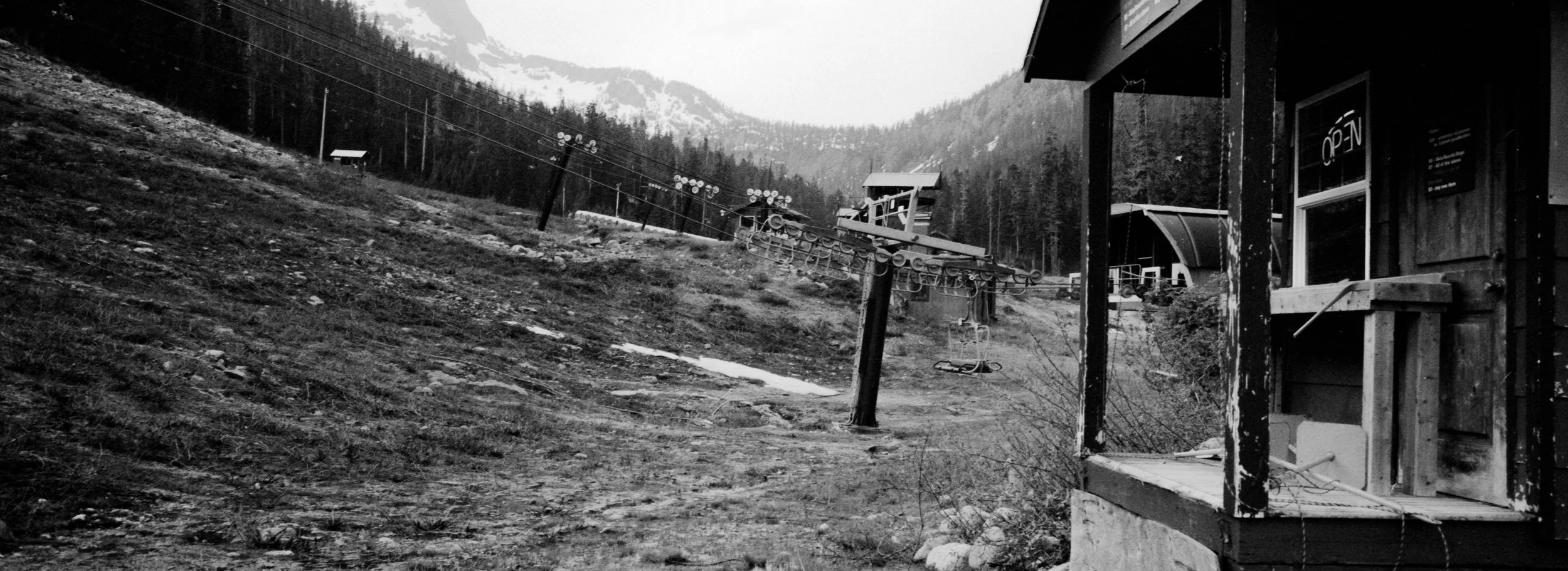 JUNE_TRI-X_2021-1012.jpg