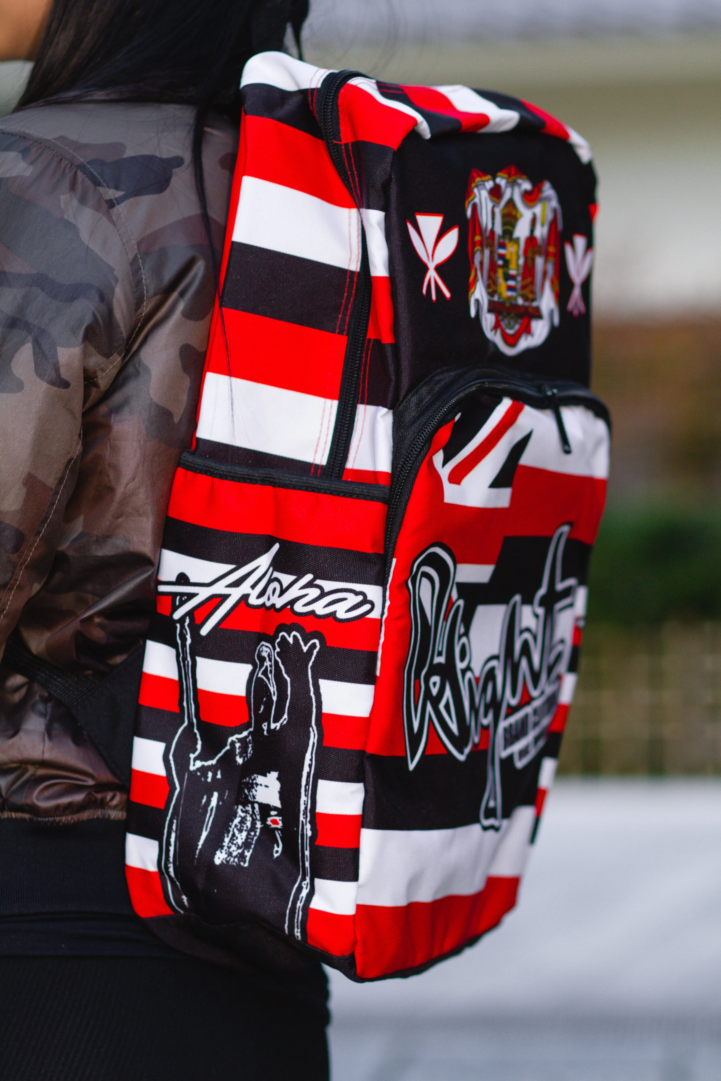 KING KAMEHAMEHA HAWAIIAN RED BLACK FLAG BACKPACK