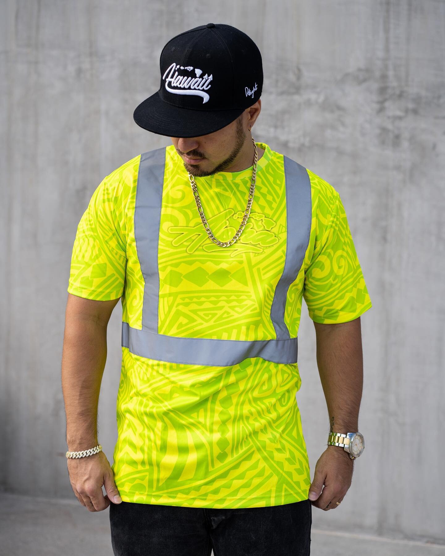 Moving fast 💨 @delightbrandclothing New High Viz. Available 🚧

DelightBrand.bigcartel.com

#delightbrandclothing #delightlife #delightbrand #highvisibility @delightcustoms