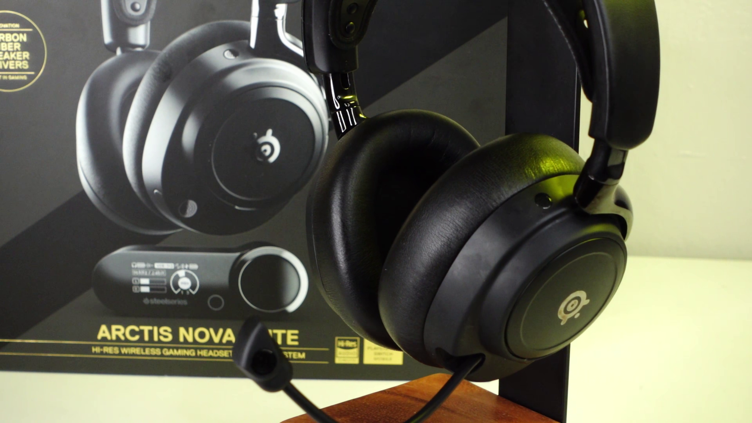 SteelSeries Arctis Nova Elite | The new #1