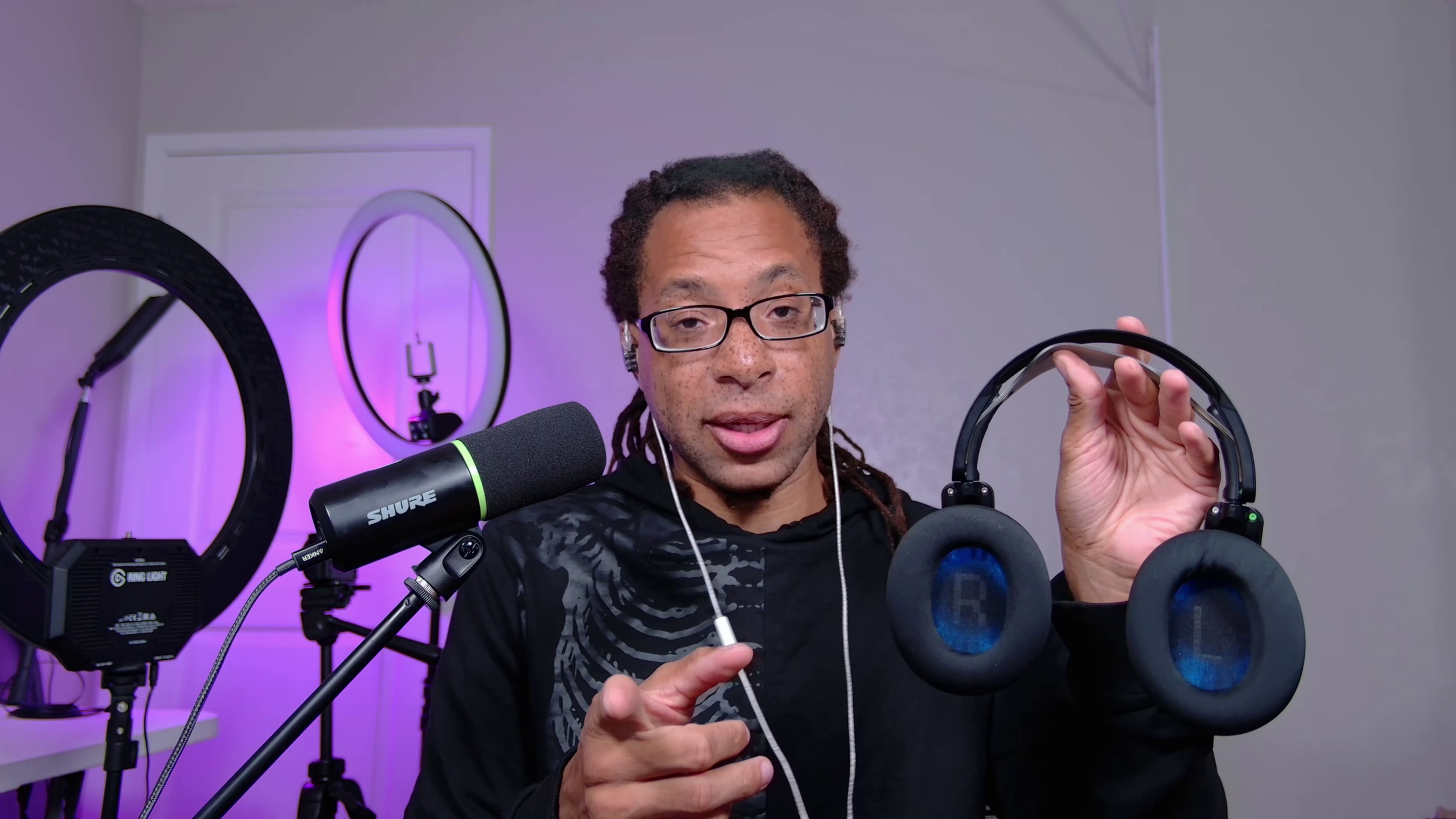 image of plyr 720 with blue lighting showing