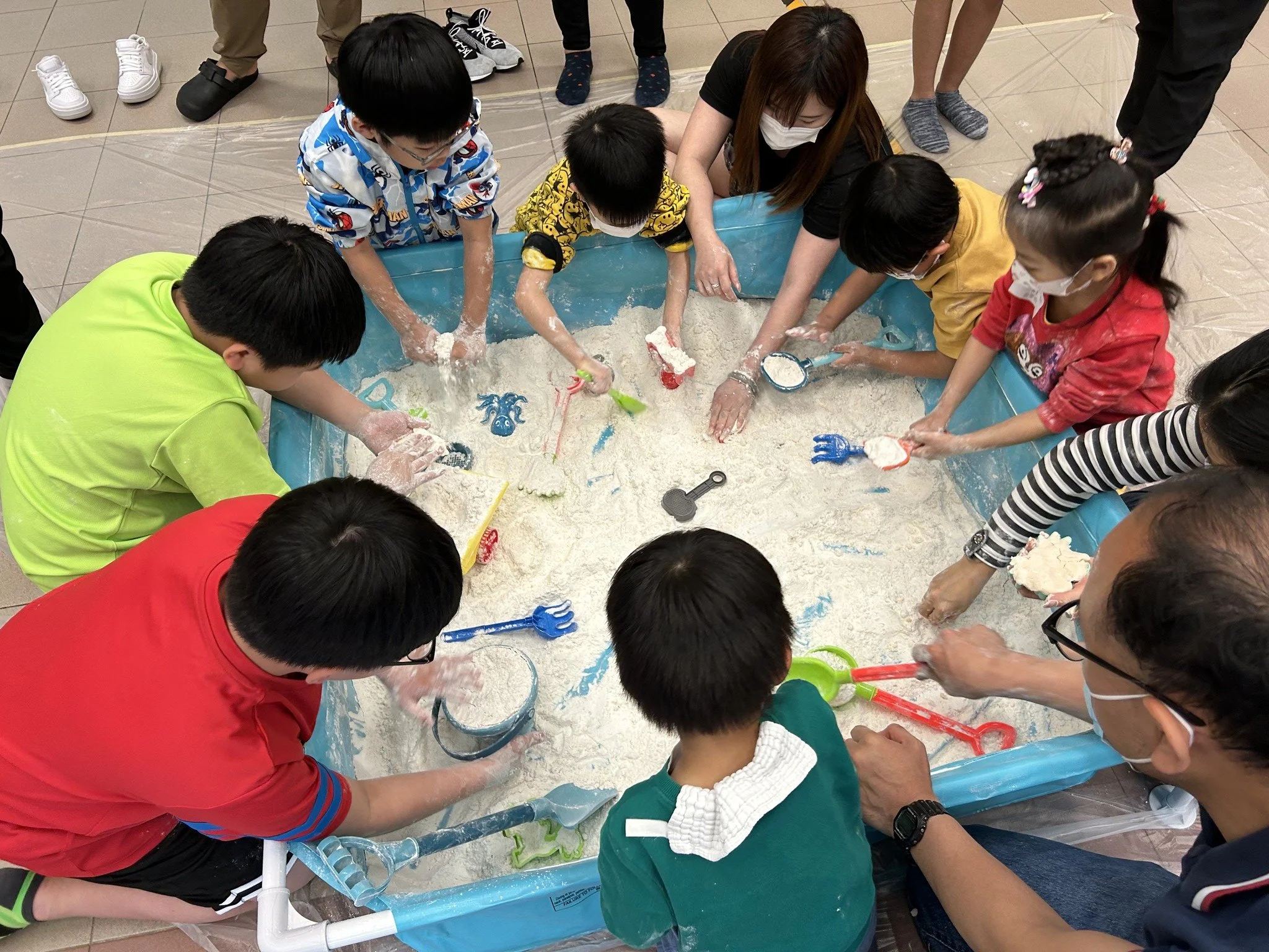 華富邨寶血小學 - 親子messy play 活動 &amp; 親子繪本課程