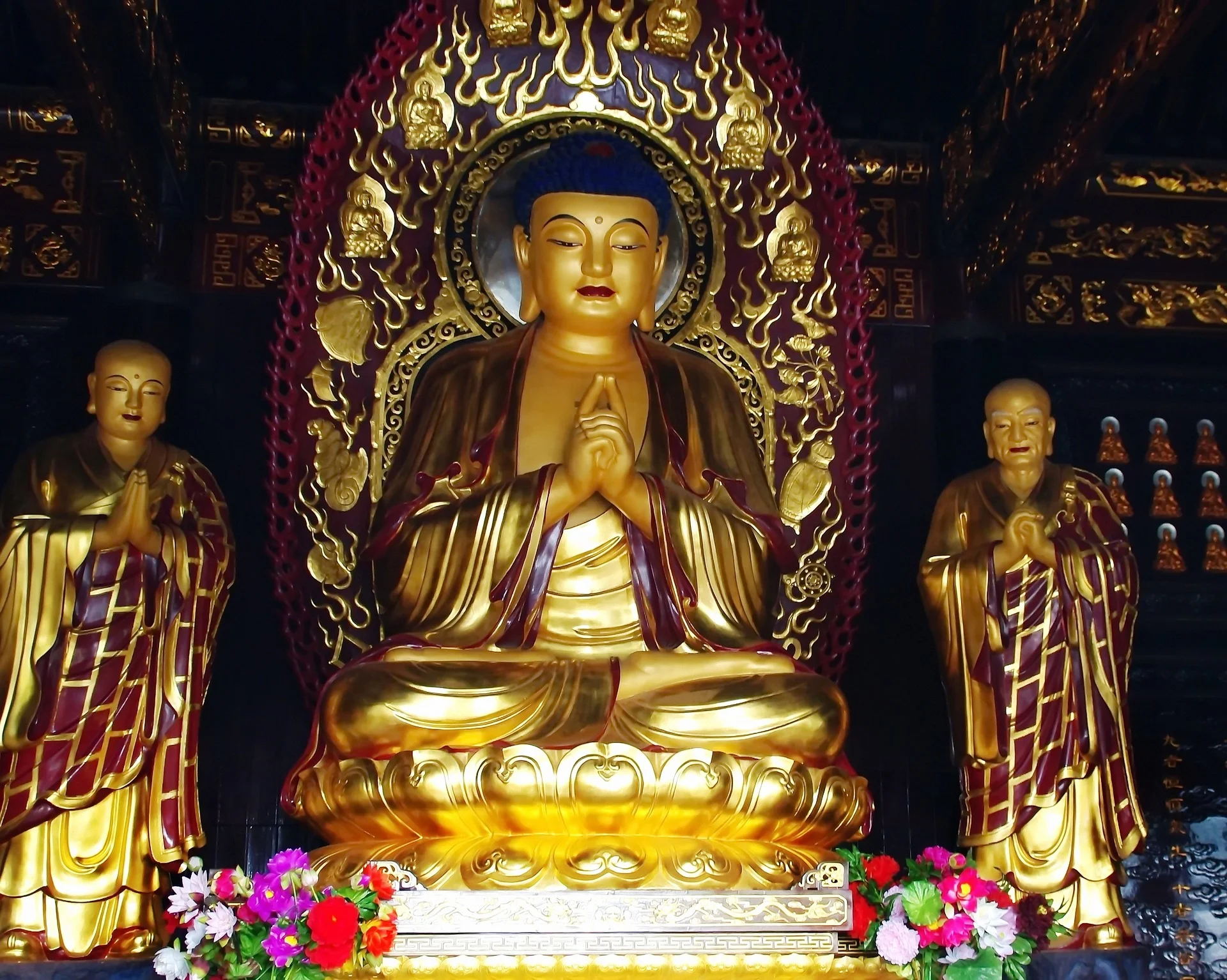 Buddha figure in the complex of the Big Wild Goose Pagoda