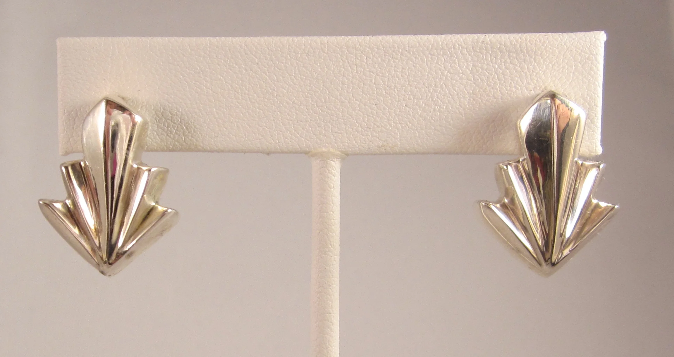 Art Deco Earrings in Silver E-DecoSS .JPG