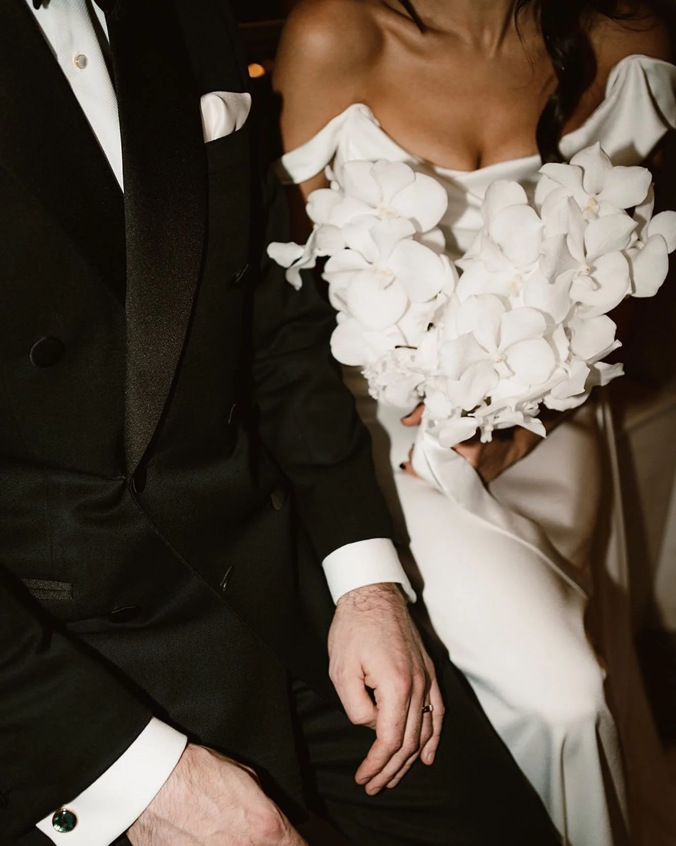 Heart shaped bouquet for Gabriella 🤍

Gabriella + Ian, December 2022.

_
Planning, design + styling: @primrose_weddings_events
Captured: @jessicalilyphotography
Venue: @rosewoodlondon
Florals: @lys_london
HMUA: @____cesca____

#wedding #luxuryweddin