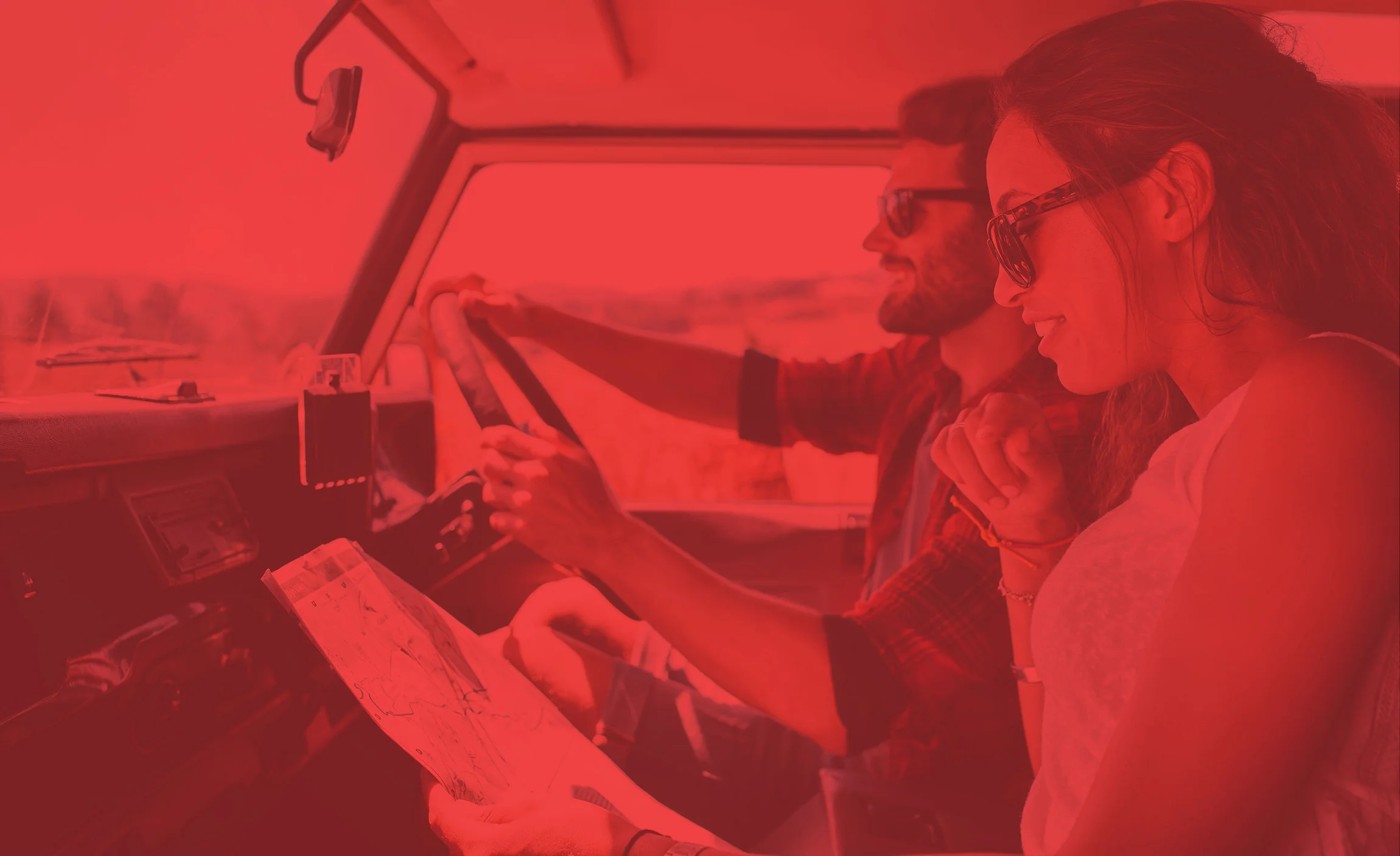 red_couple-in-landrover.jpg