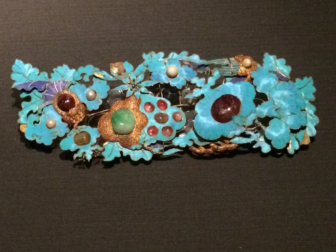 Turquoise Kingfisher feathers used in Imperial Chinese jewelry, National Palace Museum