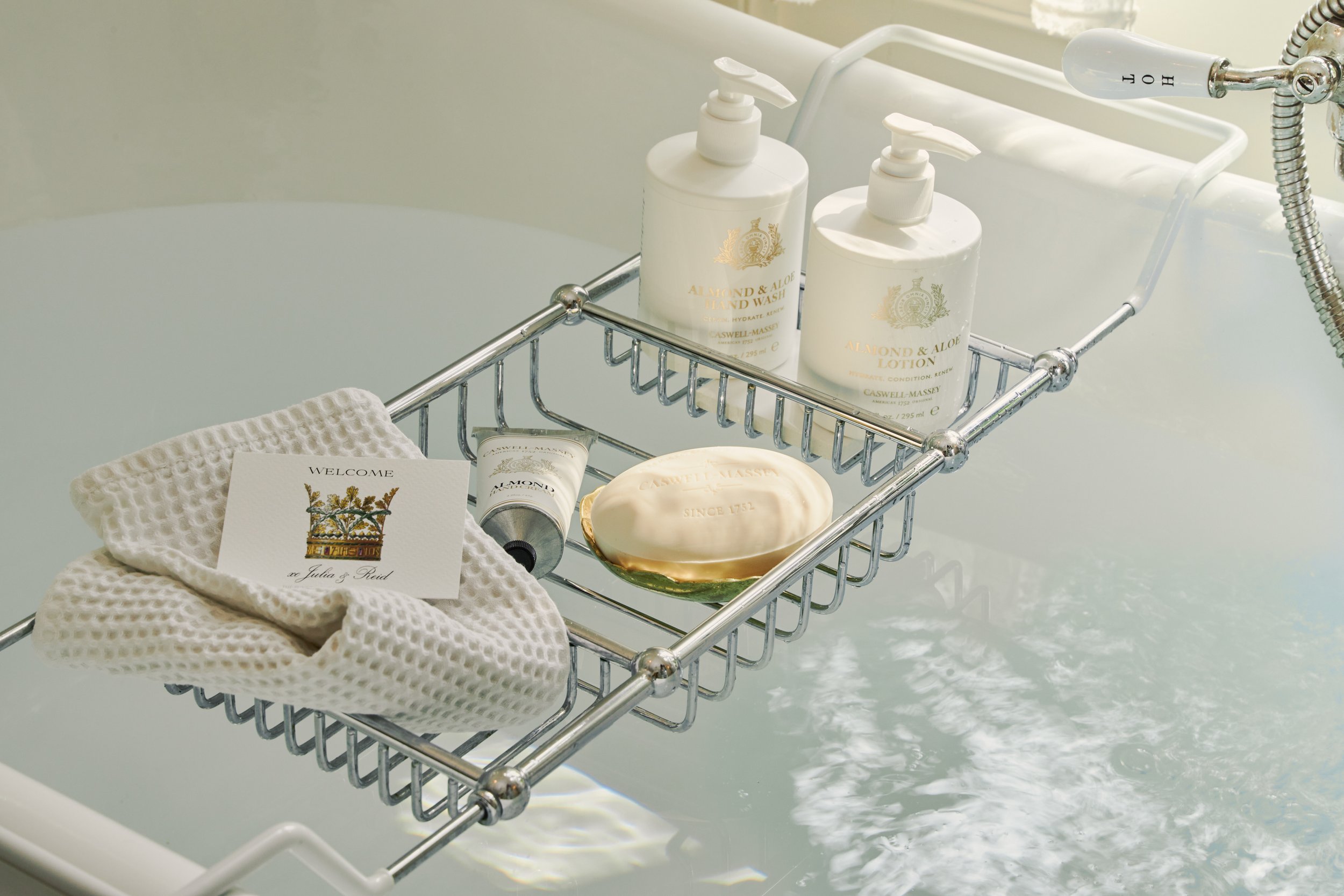 Bathtub_Mr.P'sMasterBath_WorkingFile_PM_NA_2543_6720x4480px_RGB.jpeg