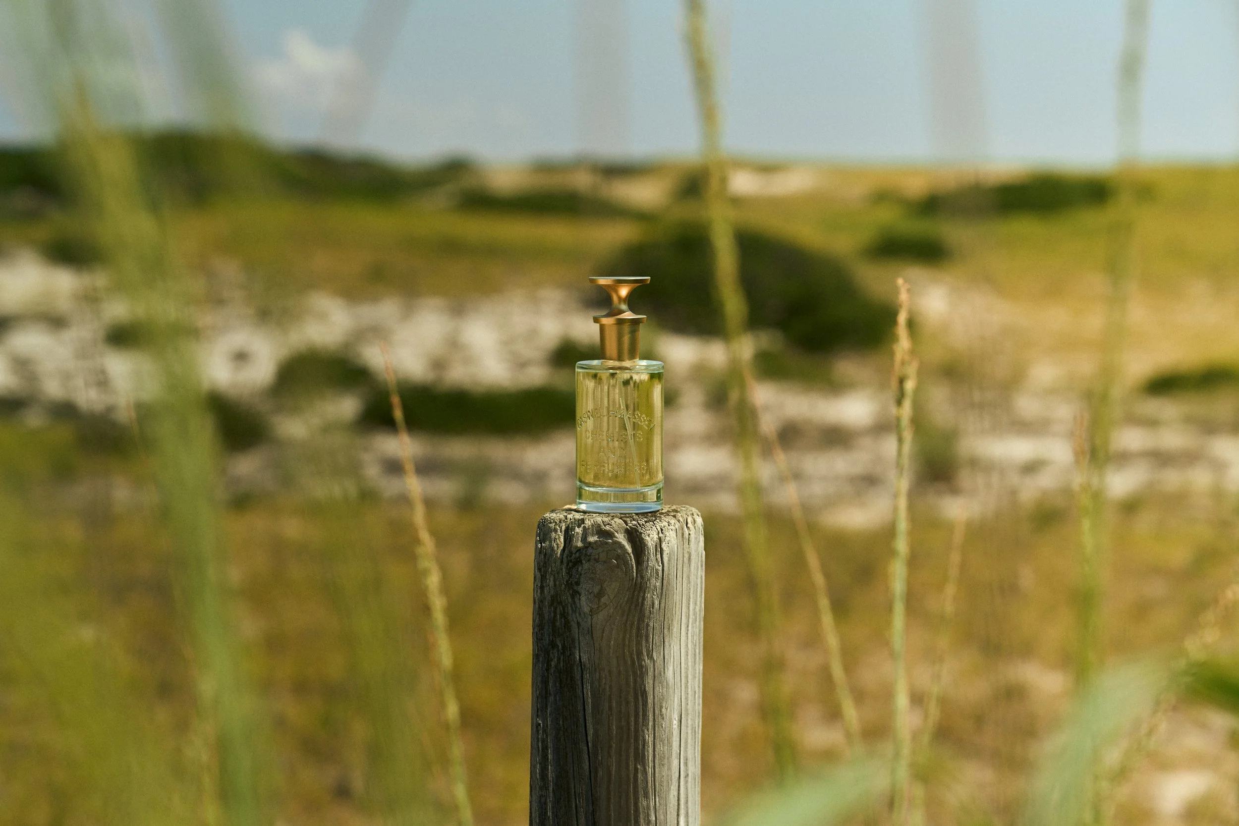 SeaboardMatcha100ml_BeachLifestyle_WorkingFile_PM_01074_7008x4672px_RGB.jpg