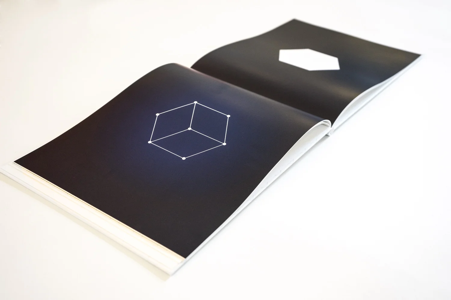 Brandbook_innen_2.jpg