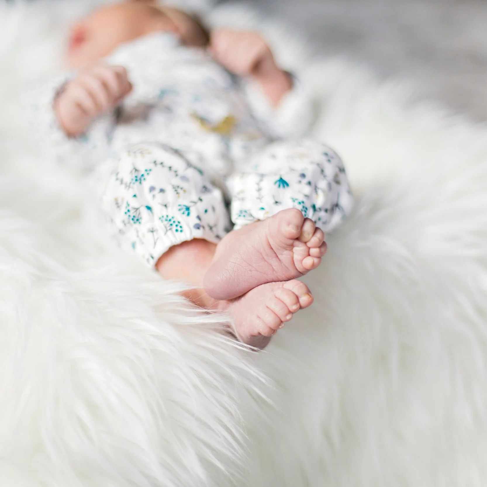 Holiday gift guide- Stocking stuffers for baby!