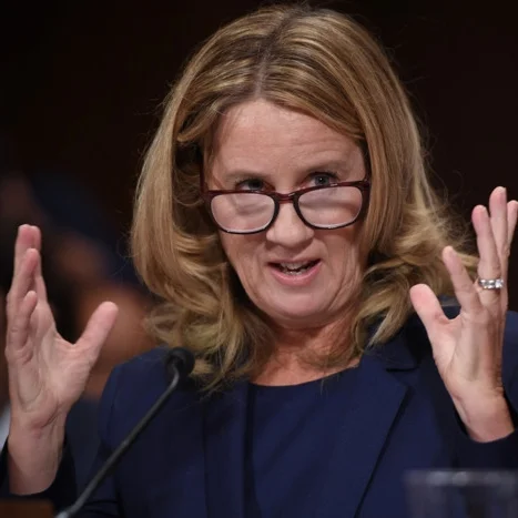 27-christine-ford-hearing-republicans-2.w700.h467.jpg