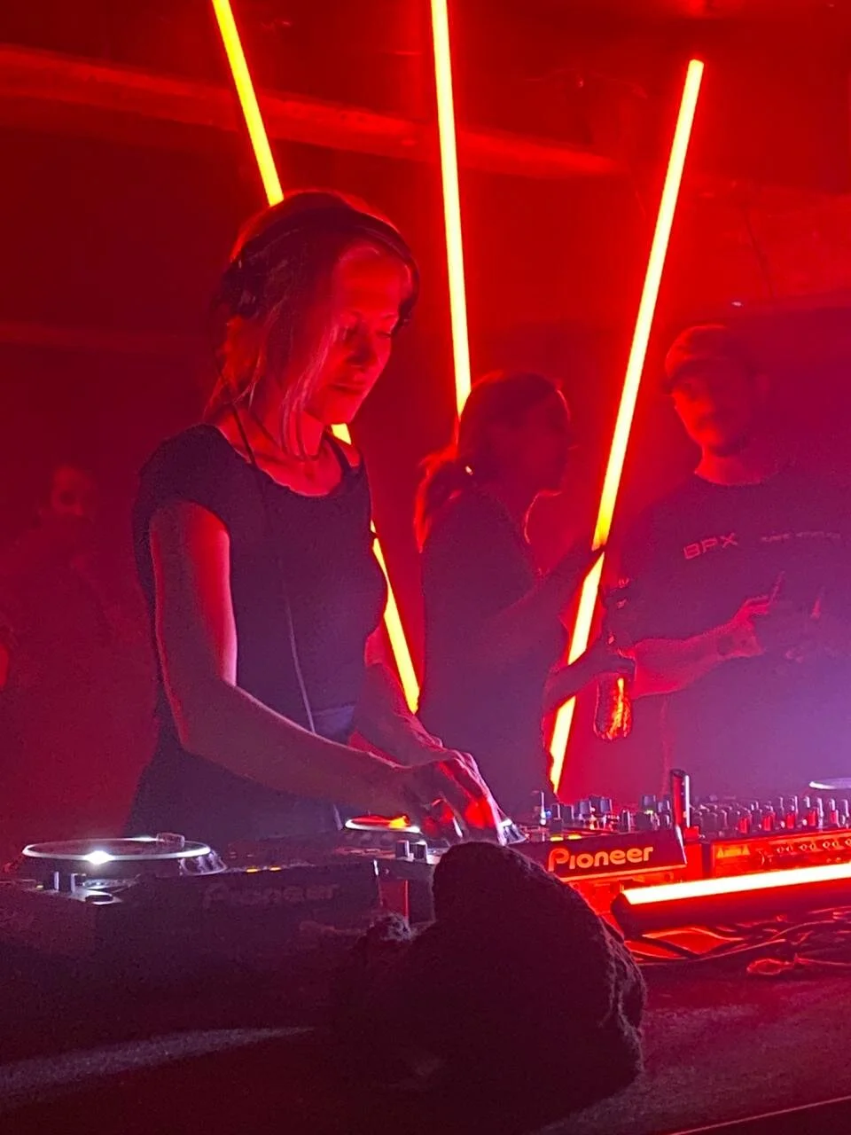 Ellen Allien : el número de la alienígena 0202022020