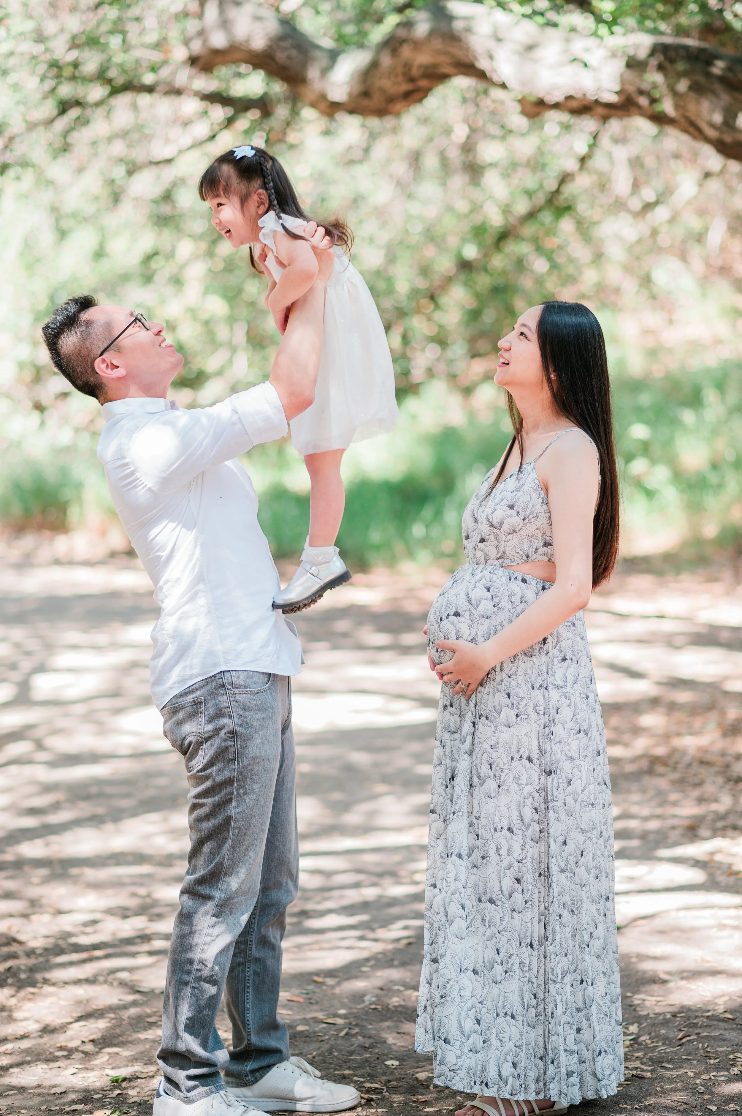 DIY Maternity &amp; Family Photos at Oak Canyon Nature Center