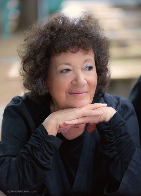 ELIZABETH T. SPIRA