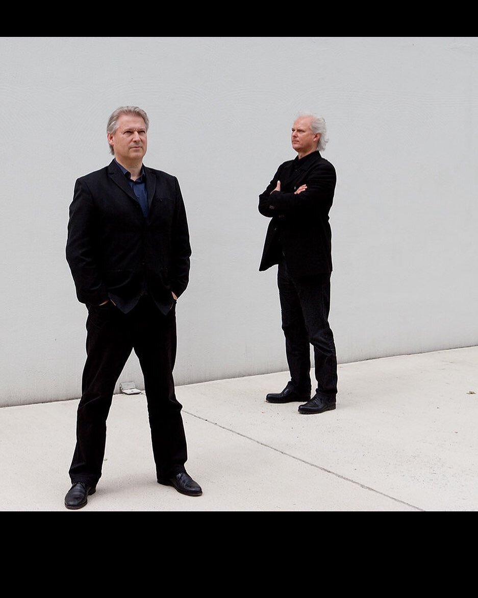 Artistportraits ___ serie  __Pianoduo  Kutrowatz #pianoplayers #artistportraits #pianist #classicalmusic #klavierduo #eduardkutrowatz #liszt #liszthaus #liszthausraiding #kultur #burgenlandkultur Photo @ferrynielsen  @ferry_nielsen  Collection #ferry