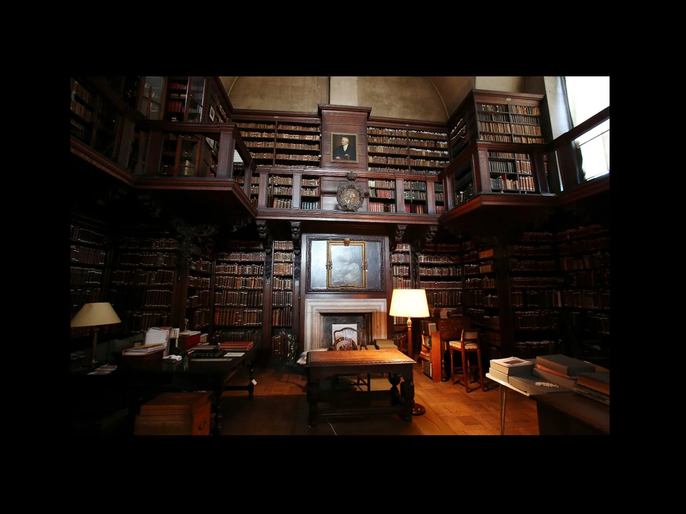 Jon-Hutman-feature-film-set-design-HOUSE_WITH_A_CLOCK_IN_ITS_WALLS-_Page_40.jpg