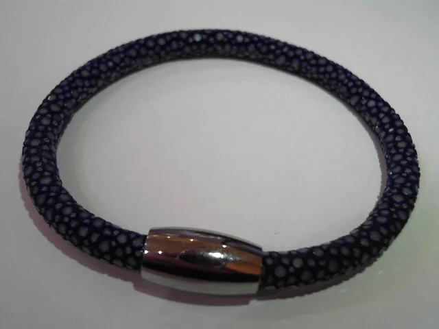 001-685-00051.jpg