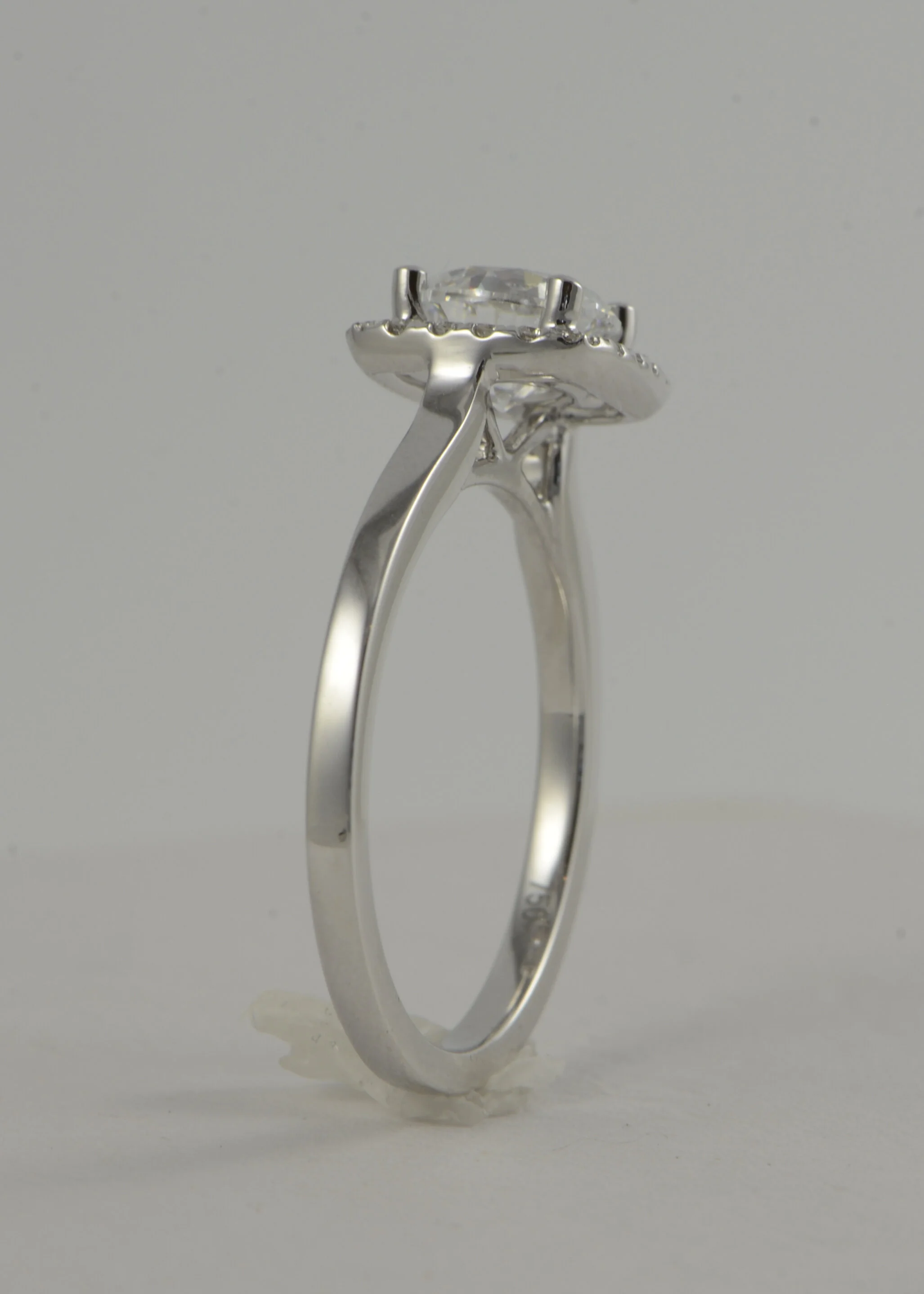 001-140-00087-1.JPG