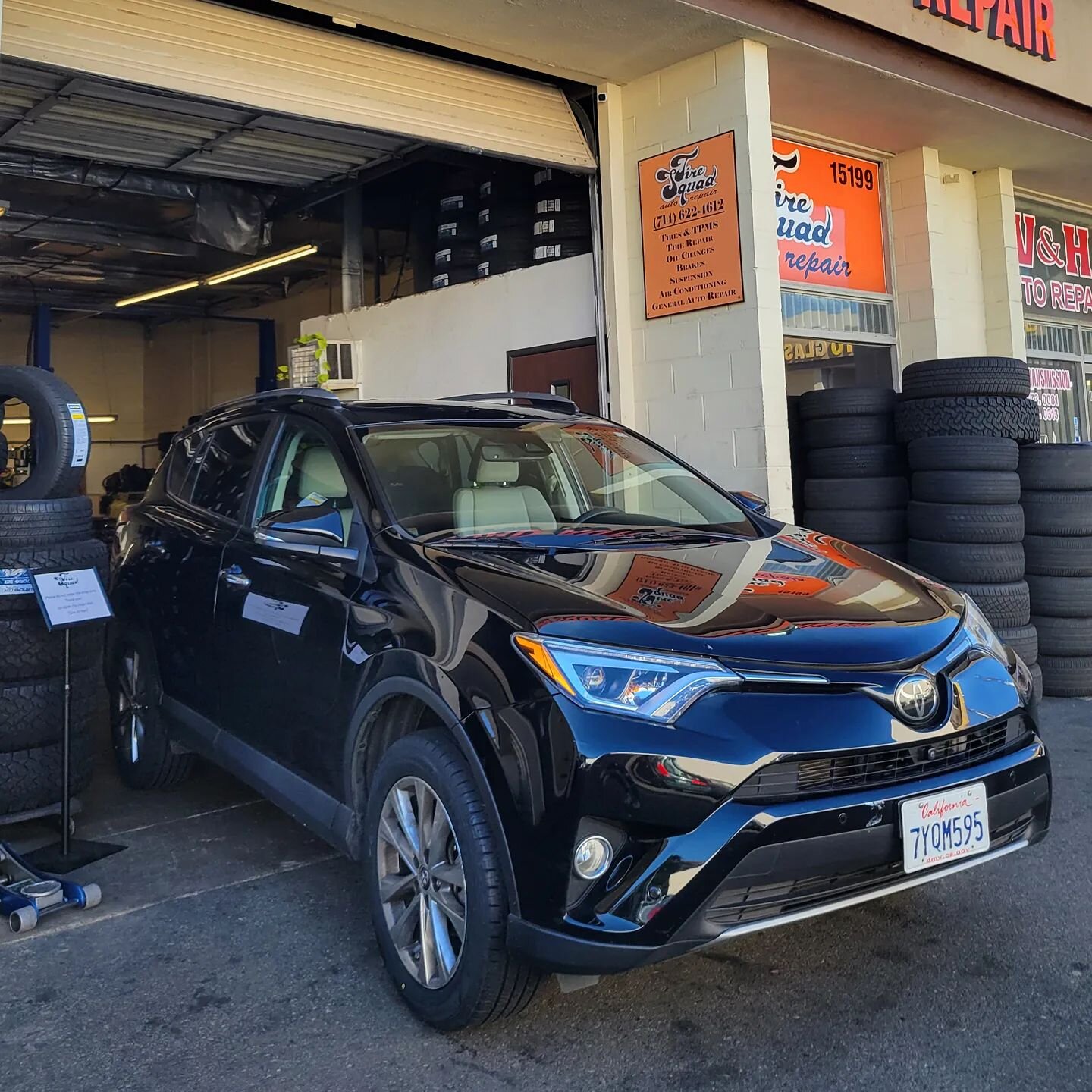 New year, new tires! 2017 RAV4 starting the new year off right with 4 brand new tires. #tiresquad #tiresquadwestminster